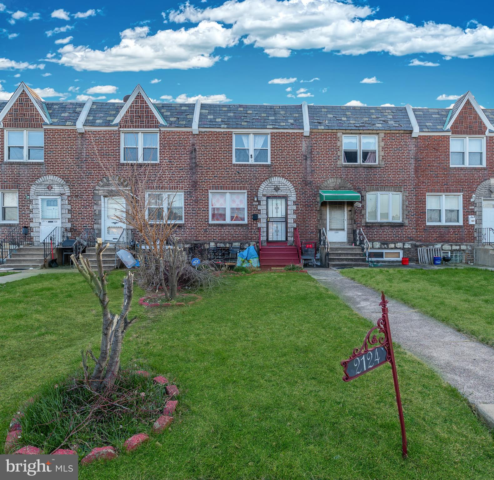 2124 Tyson Ave