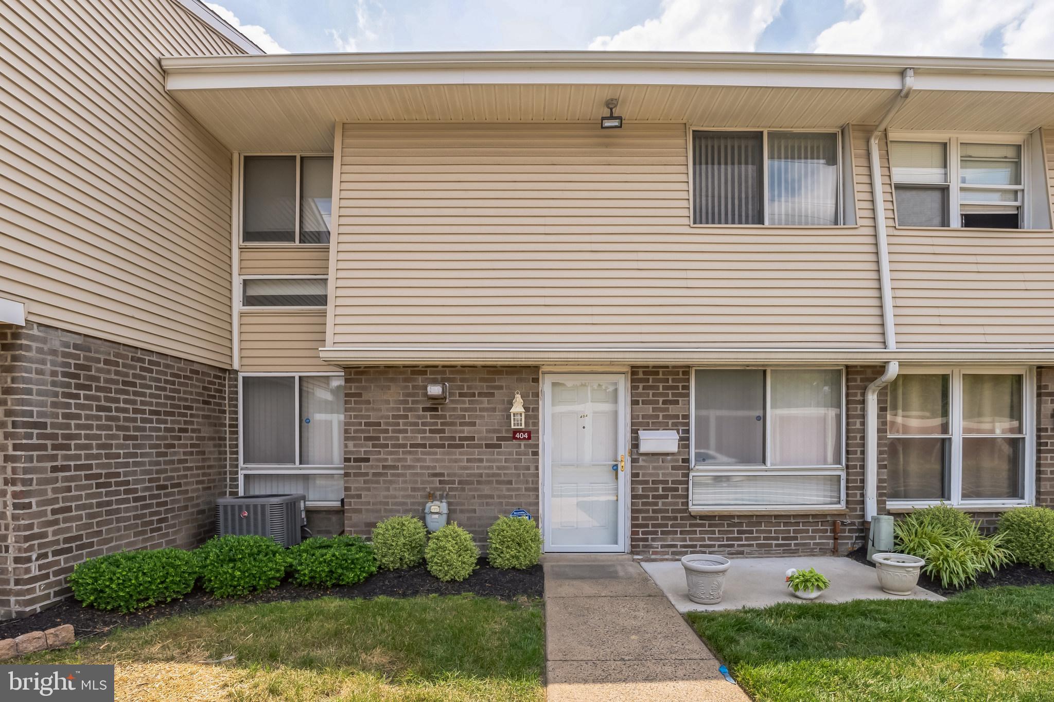 3850 Woodhaven Rd #404
