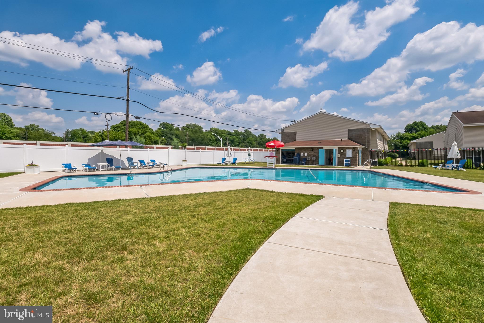 3850 Woodhaven Rd #404