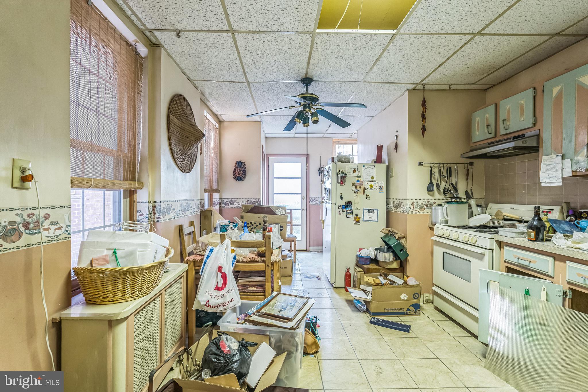 1618 W Porter St