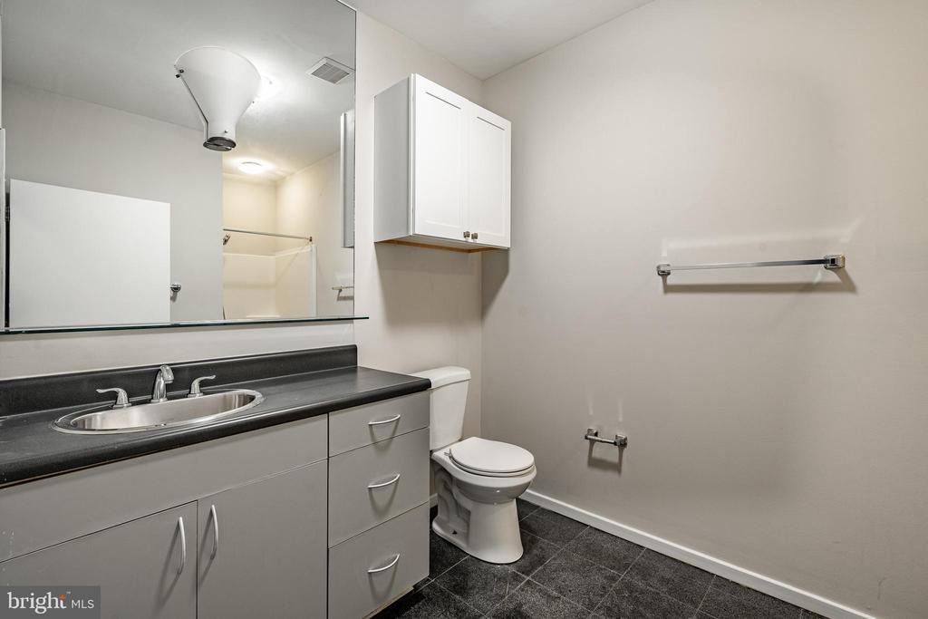 182 GAY ST #304