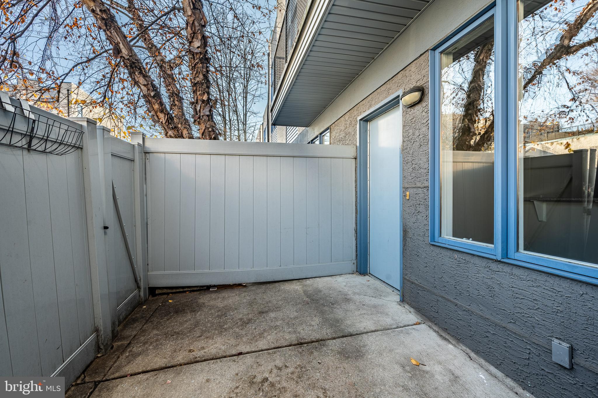182 GAY ST #304