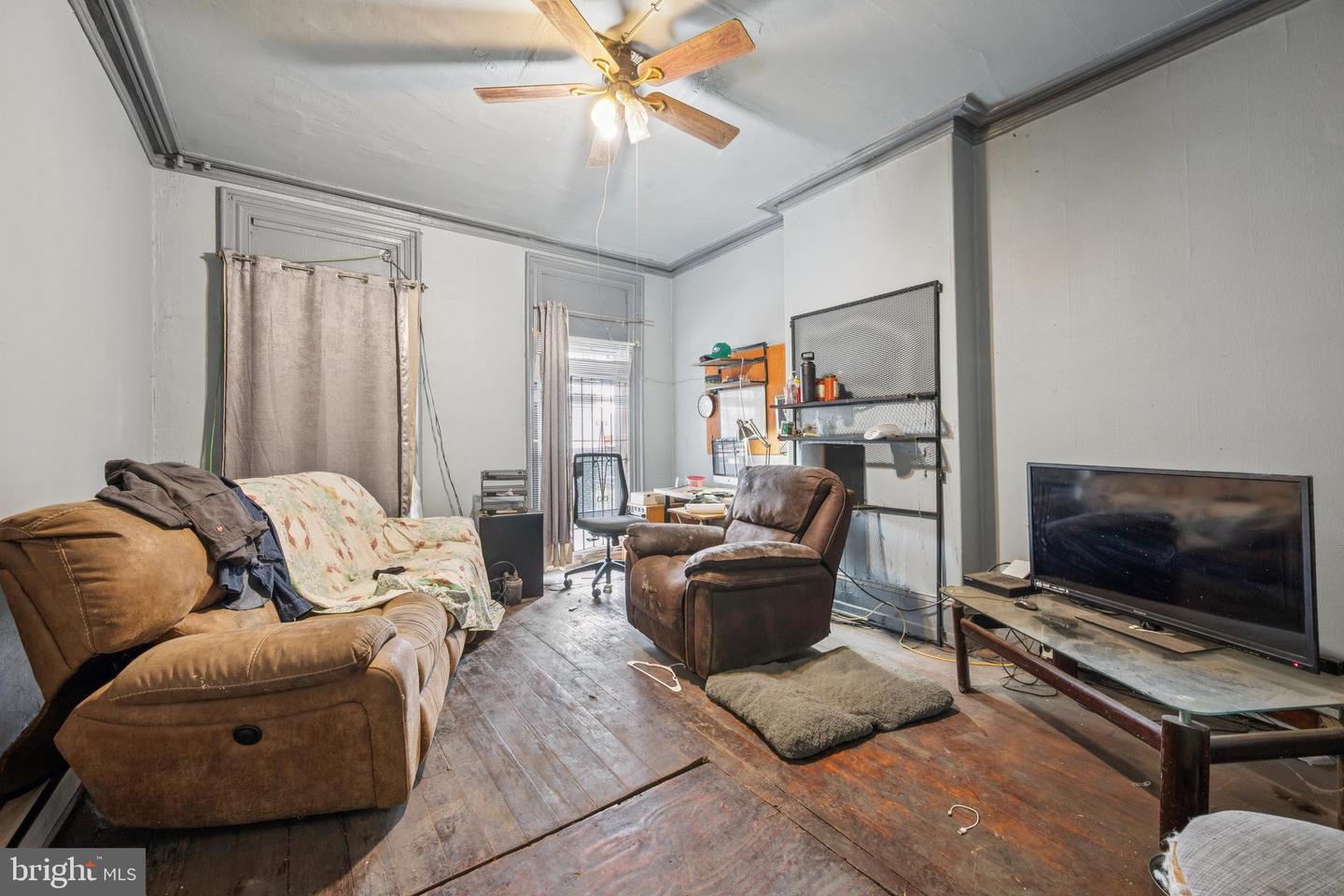 4821 Haverford Ave