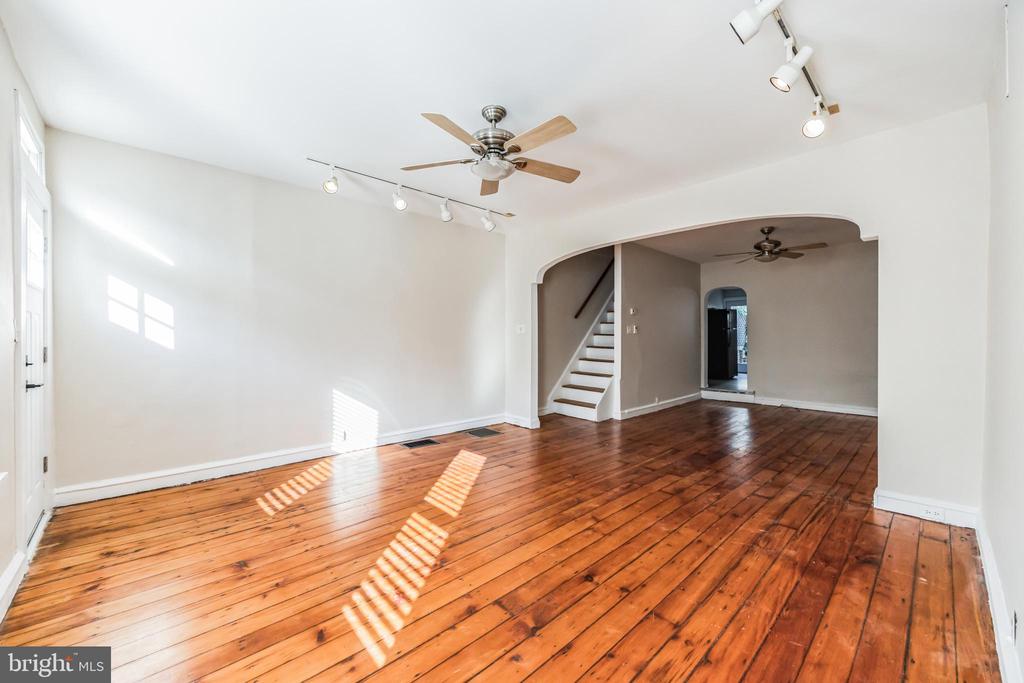 175 DUPONT ST