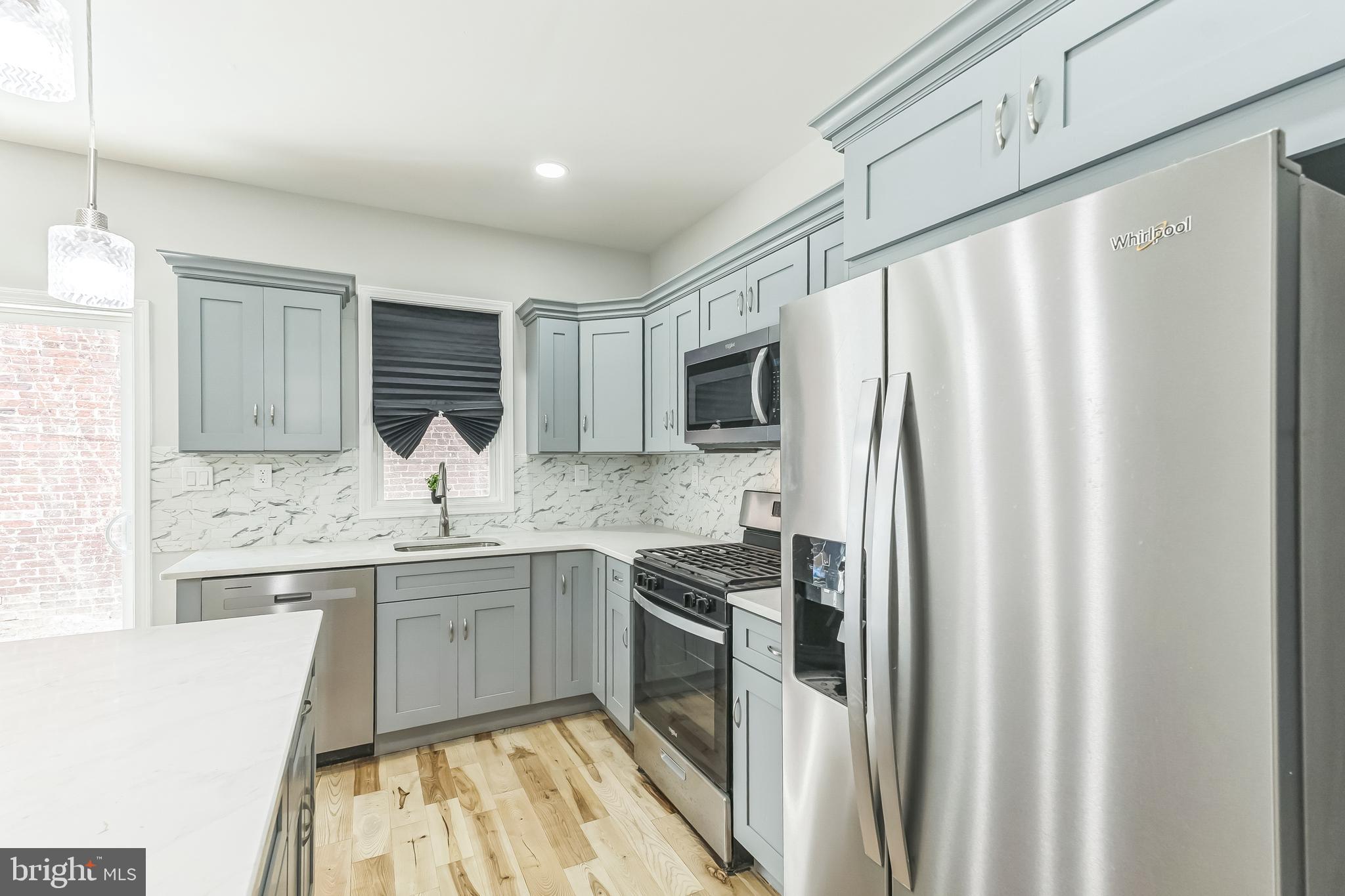 837 S 51ST STREET