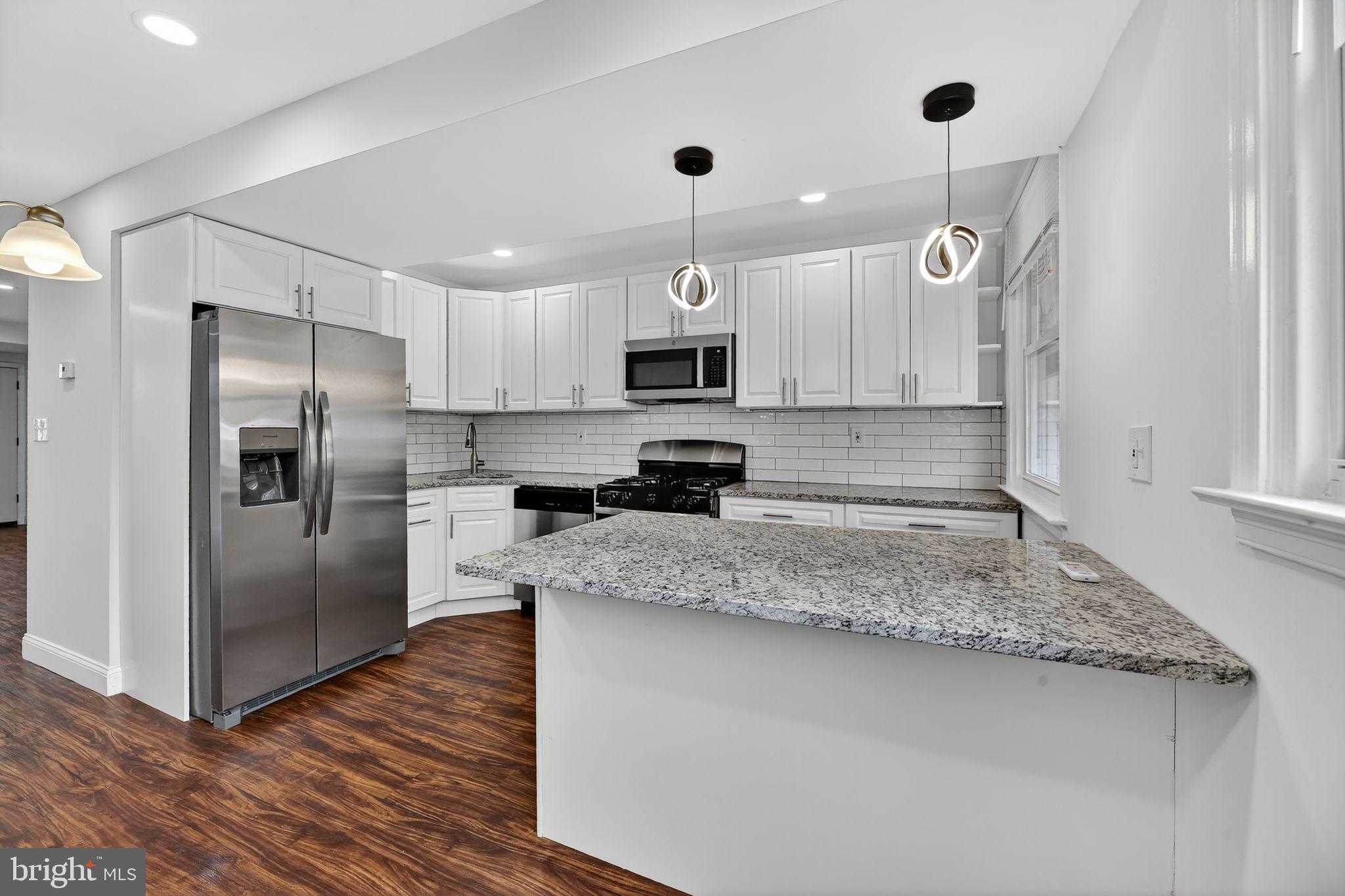 6126 HASBROOK AVENUE