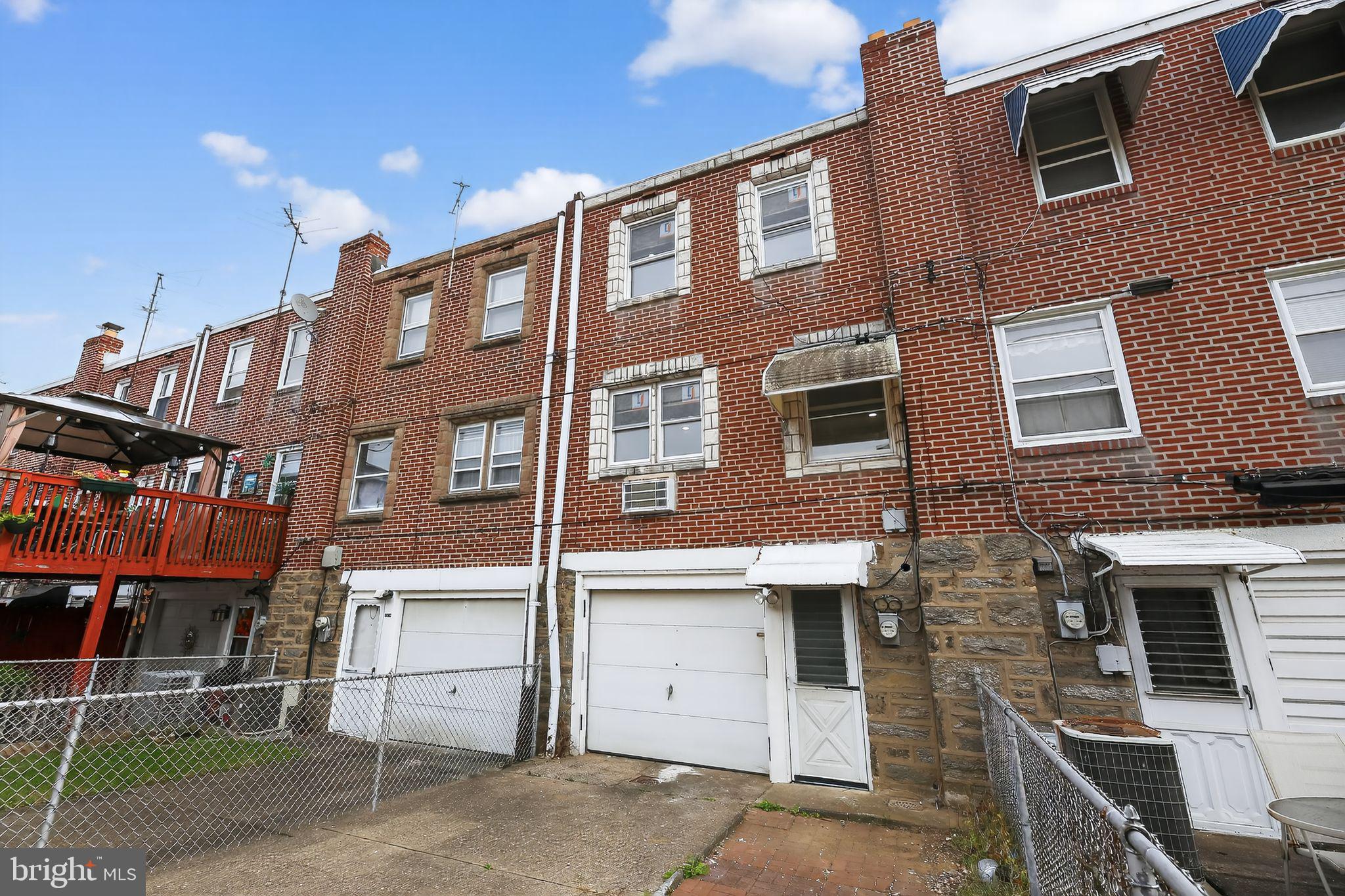 6126 HASBROOK AVENUE