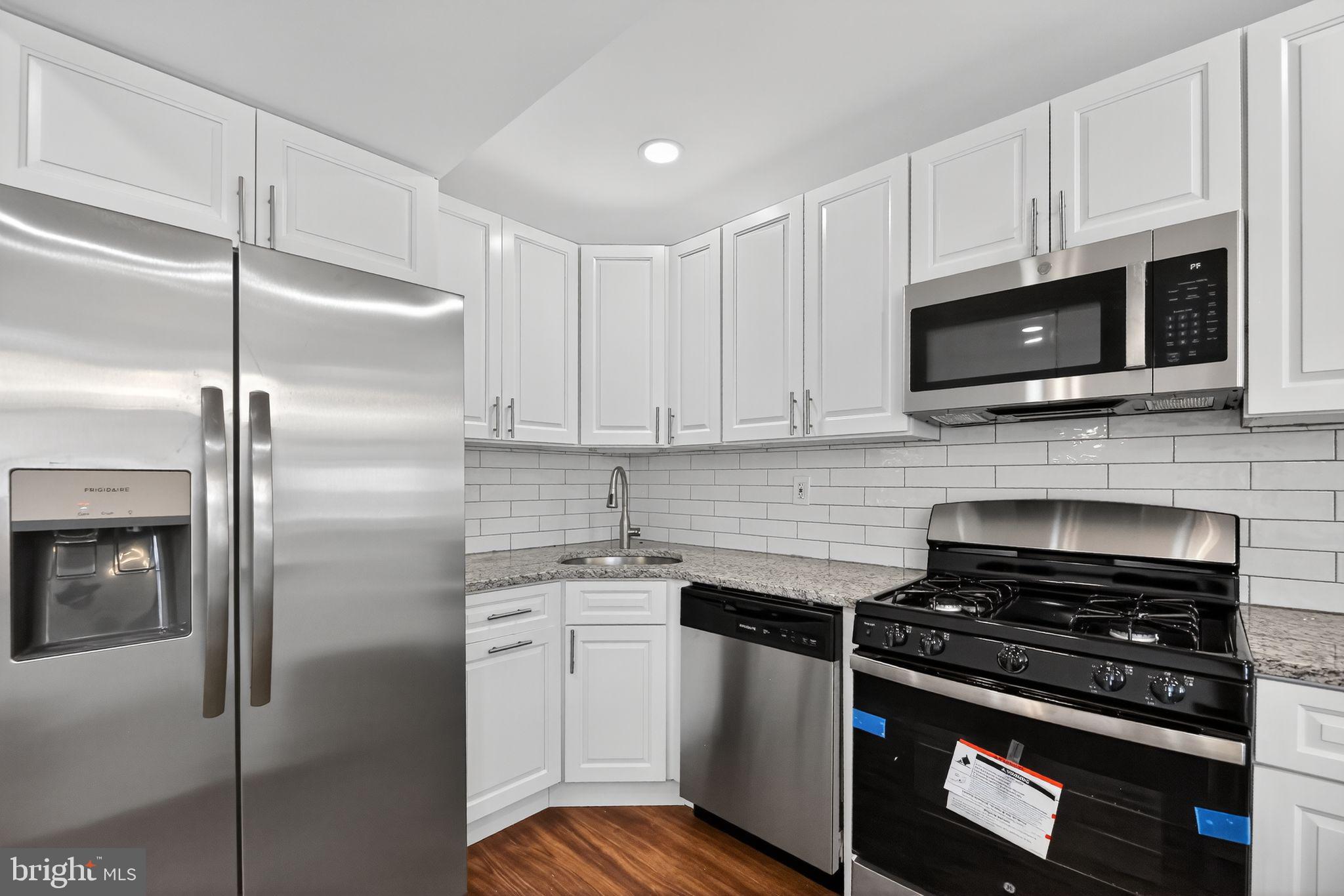 6126 HASBROOK AVENUE