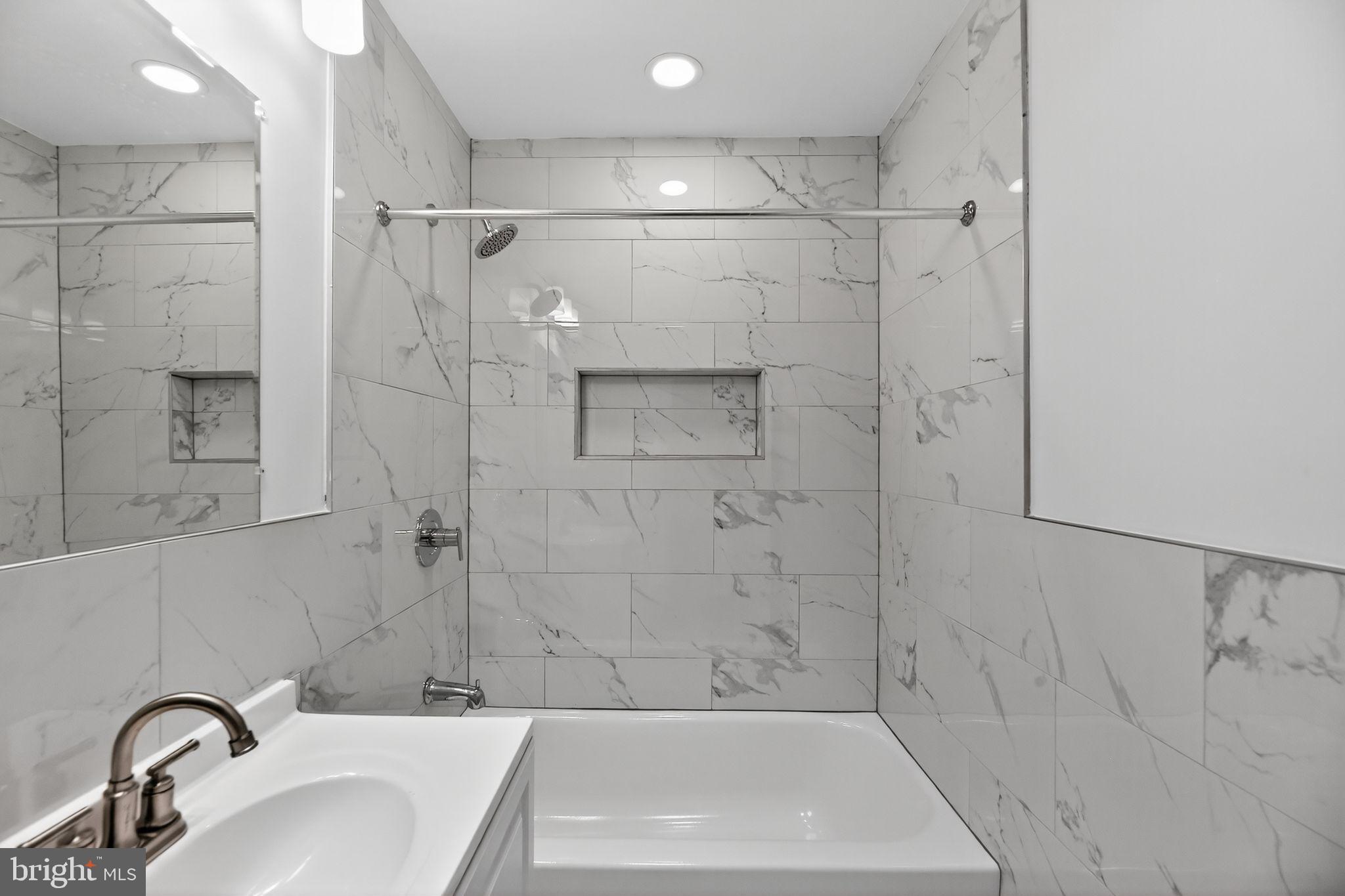 6126 HASBROOK AVENUE