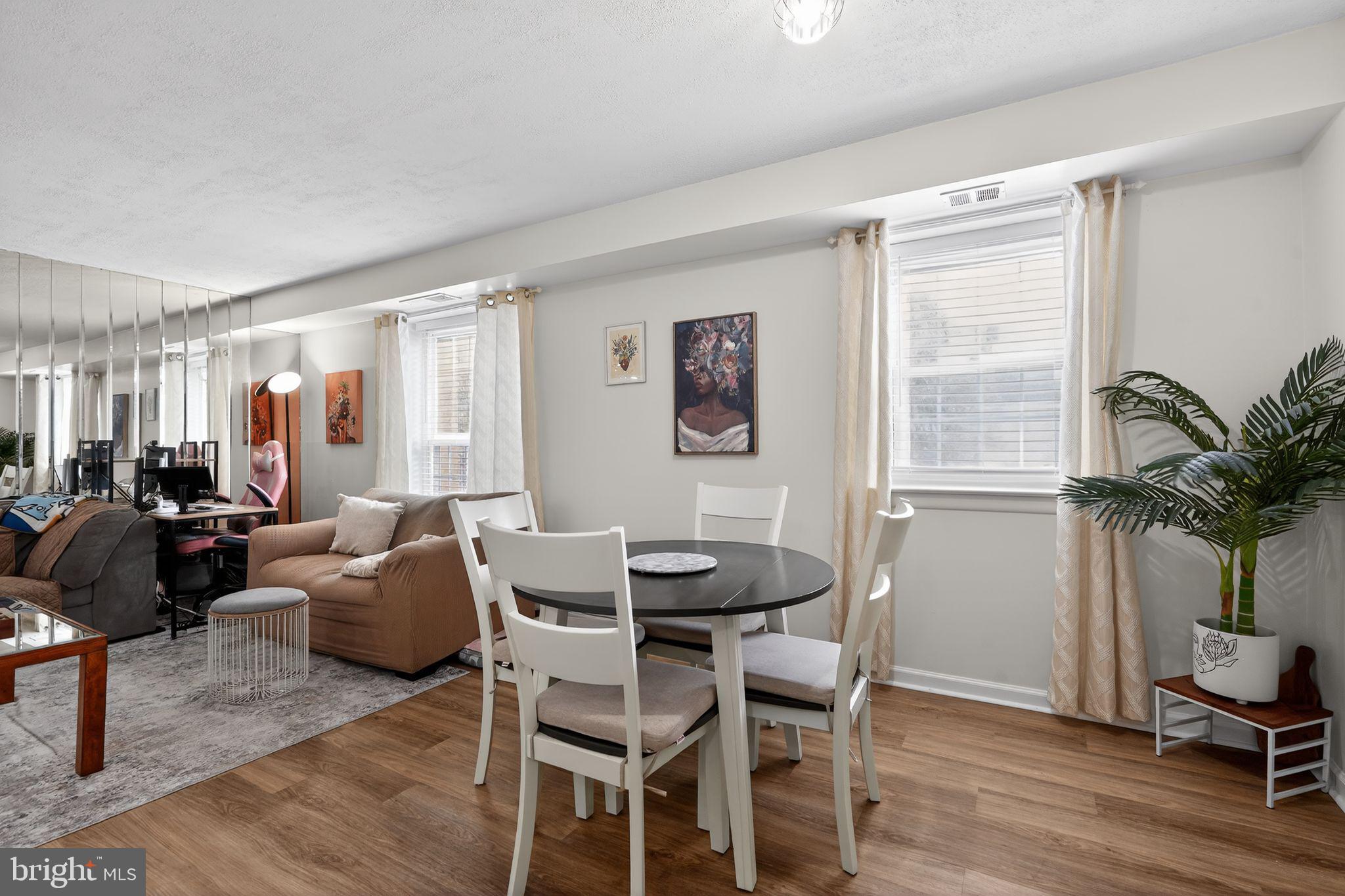 4000 GYPSY LANE 527E2