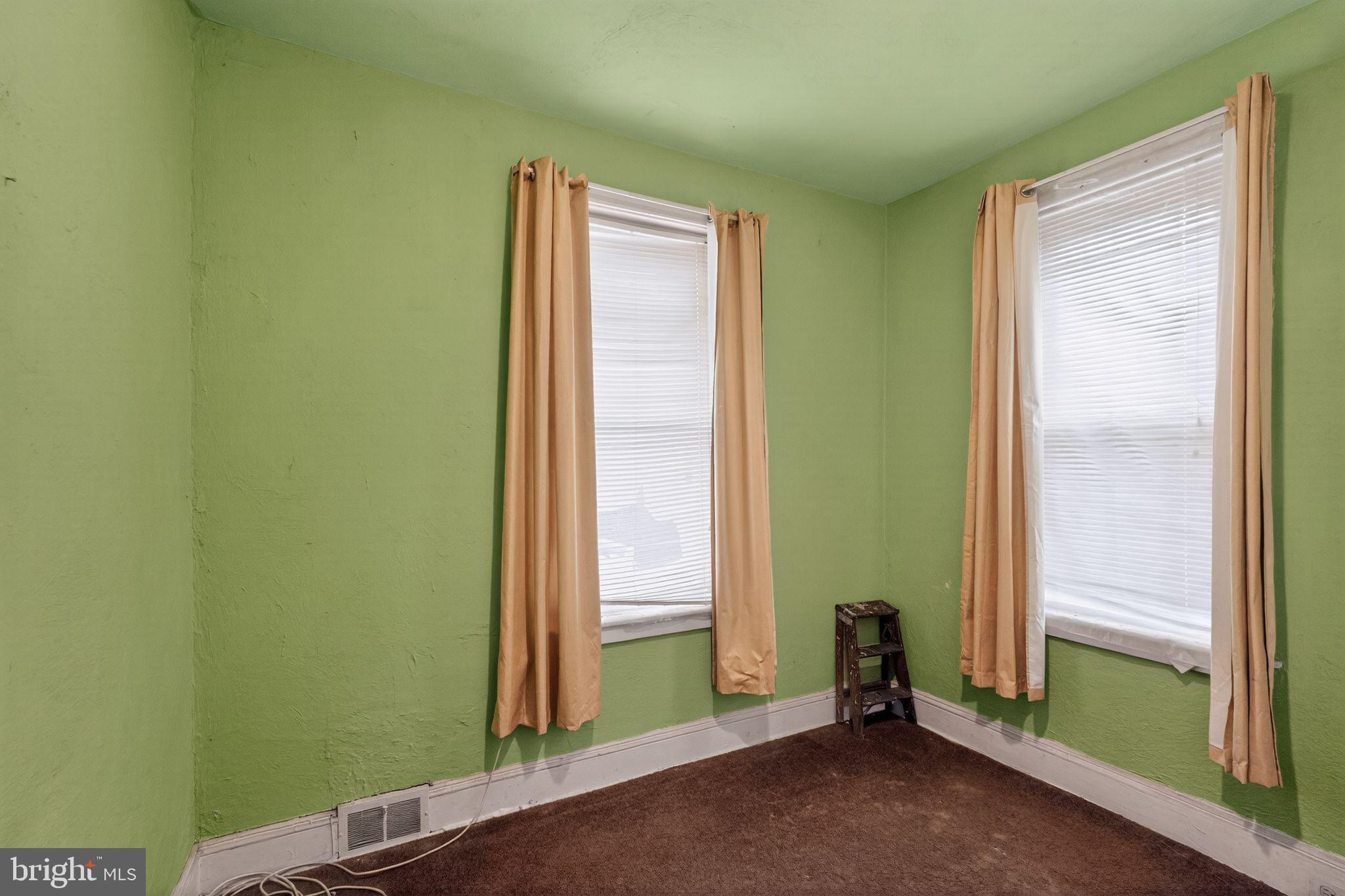 4928 N UBER STREET 30