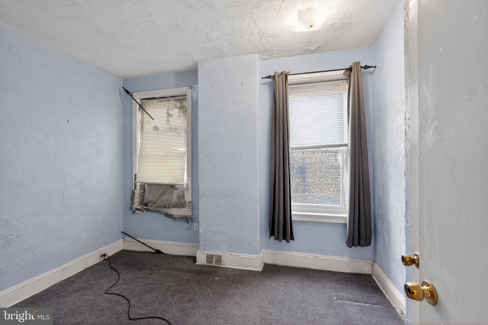 4928 N UBER STREET 30