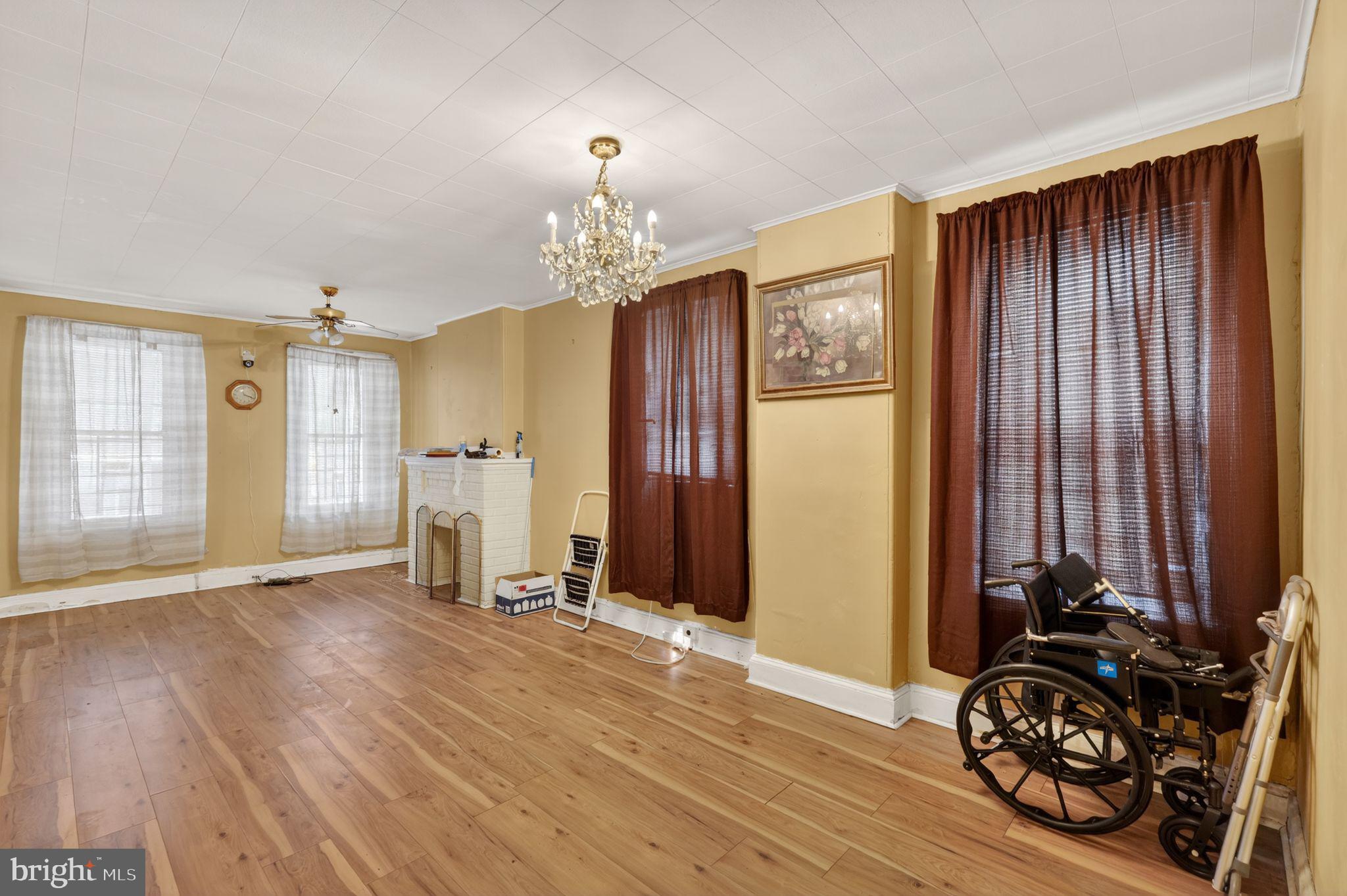 4928 N UBER STREET 30