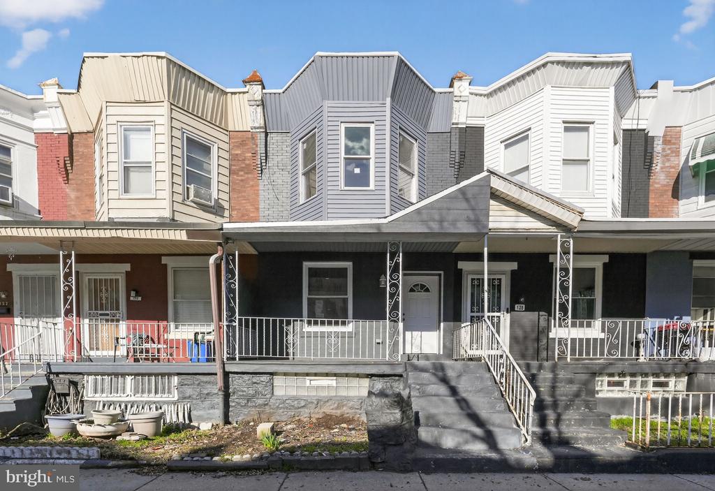 126 N DEWEY STREET