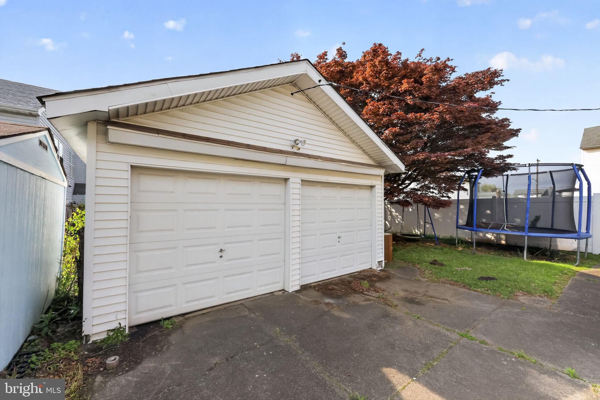 7960 FRONTENAC STREET