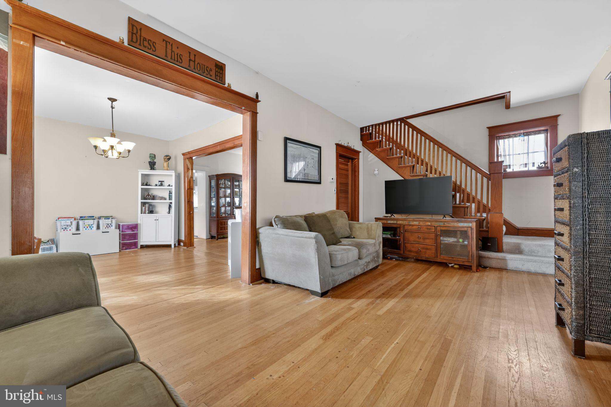 7960 FRONTENAC STREET