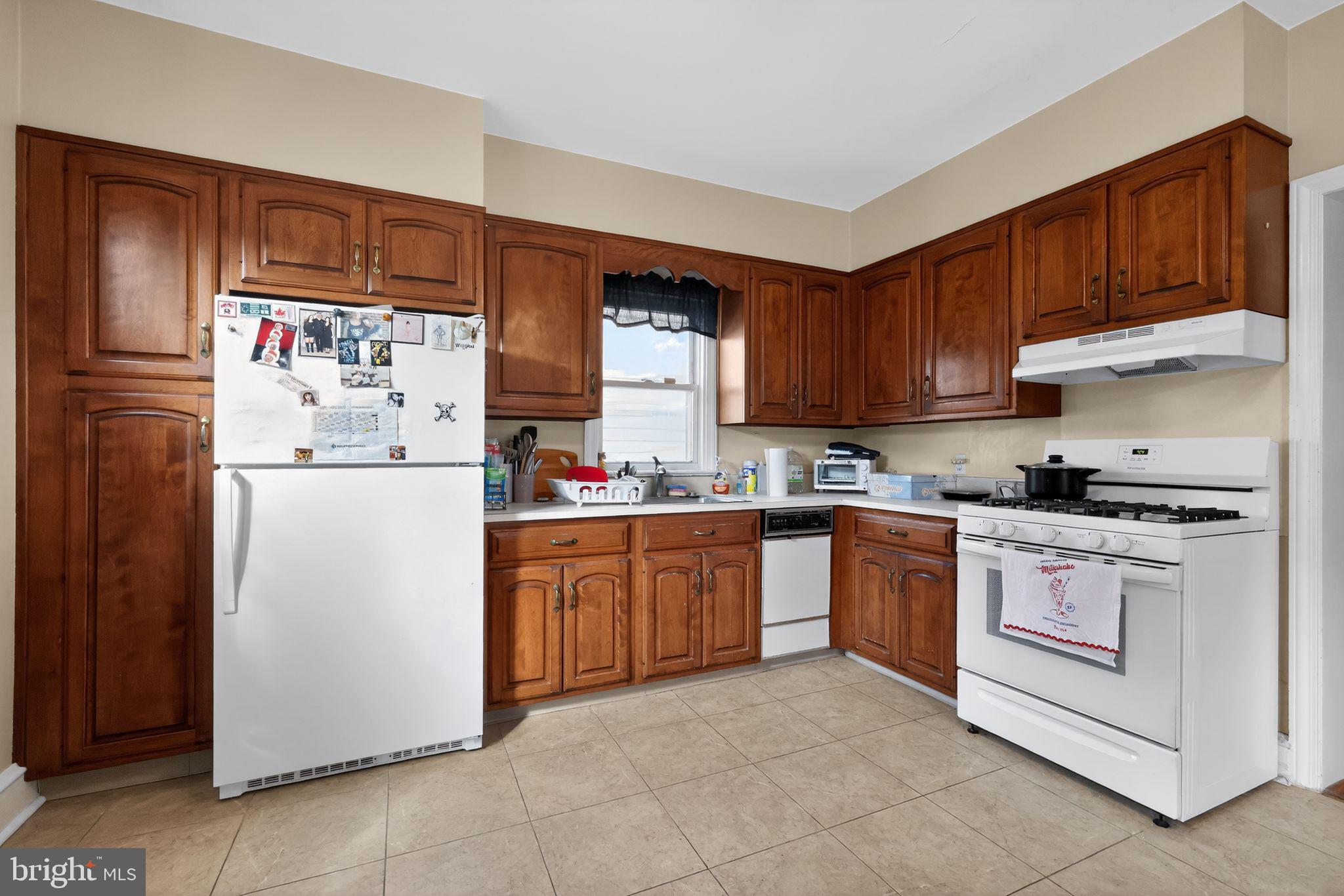 7960 FRONTENAC STREET