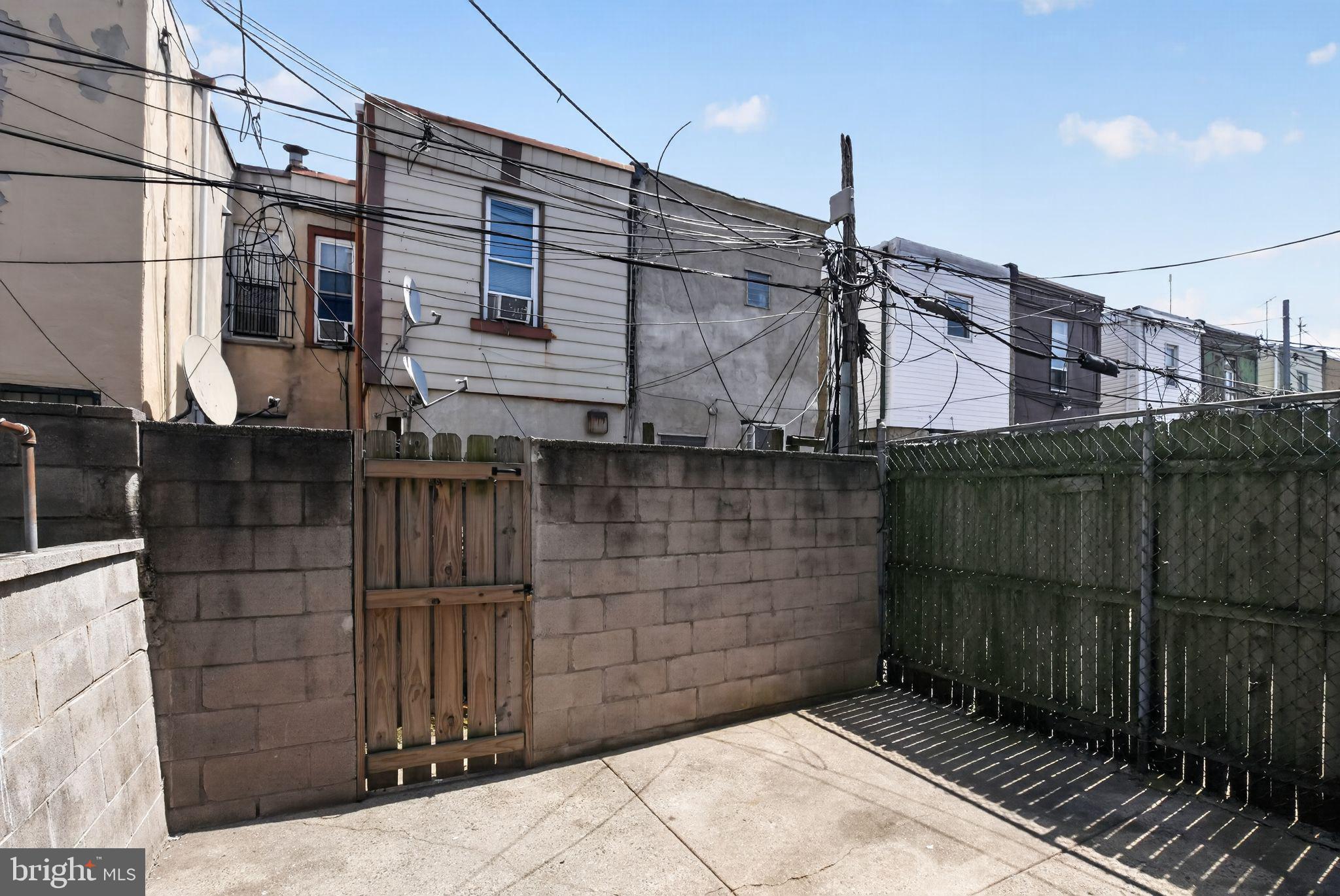 2505 S SHERIDAN STREET
