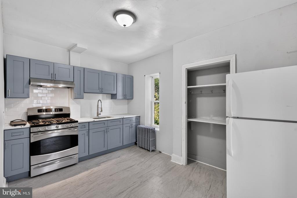 45 E PASTORIUS STREET B