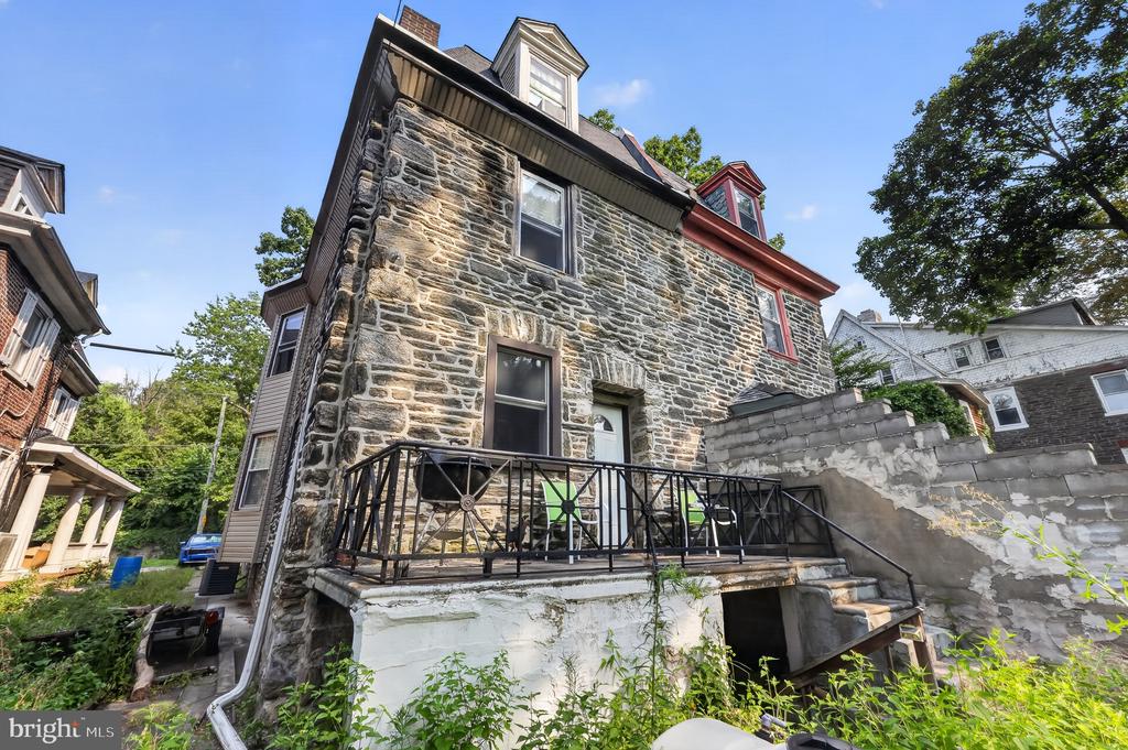 50 E JOHNSON STREET