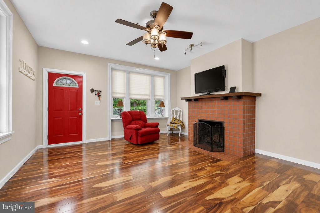 50 E JOHNSON STREET