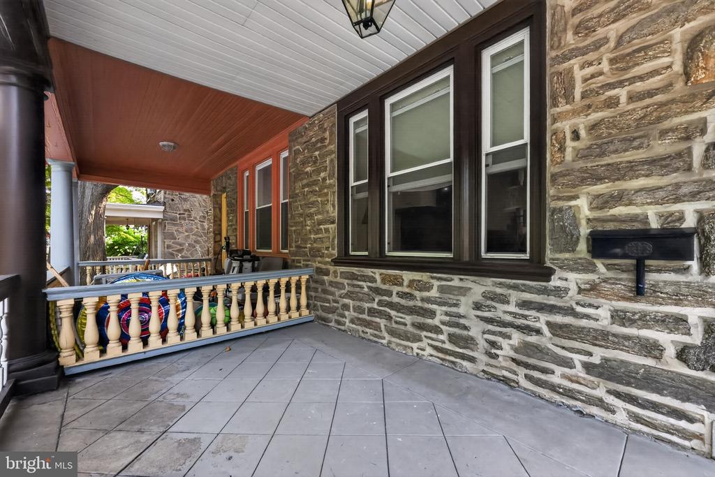 50 E JOHNSON STREET