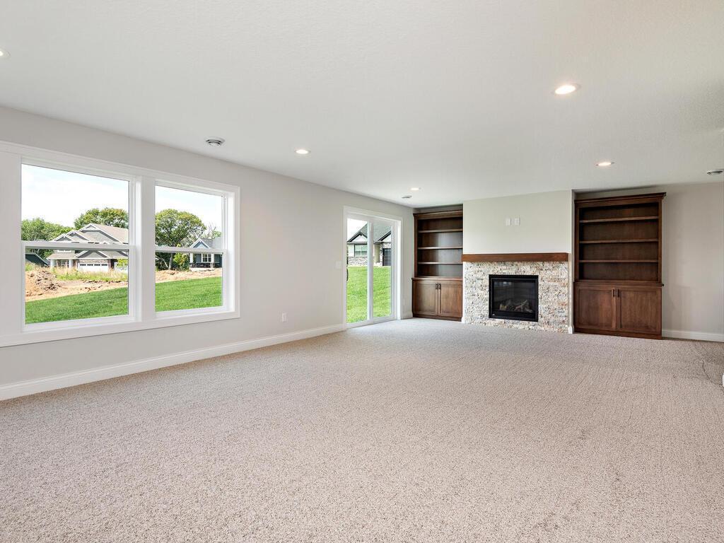 7683 Ochoa Ave NE