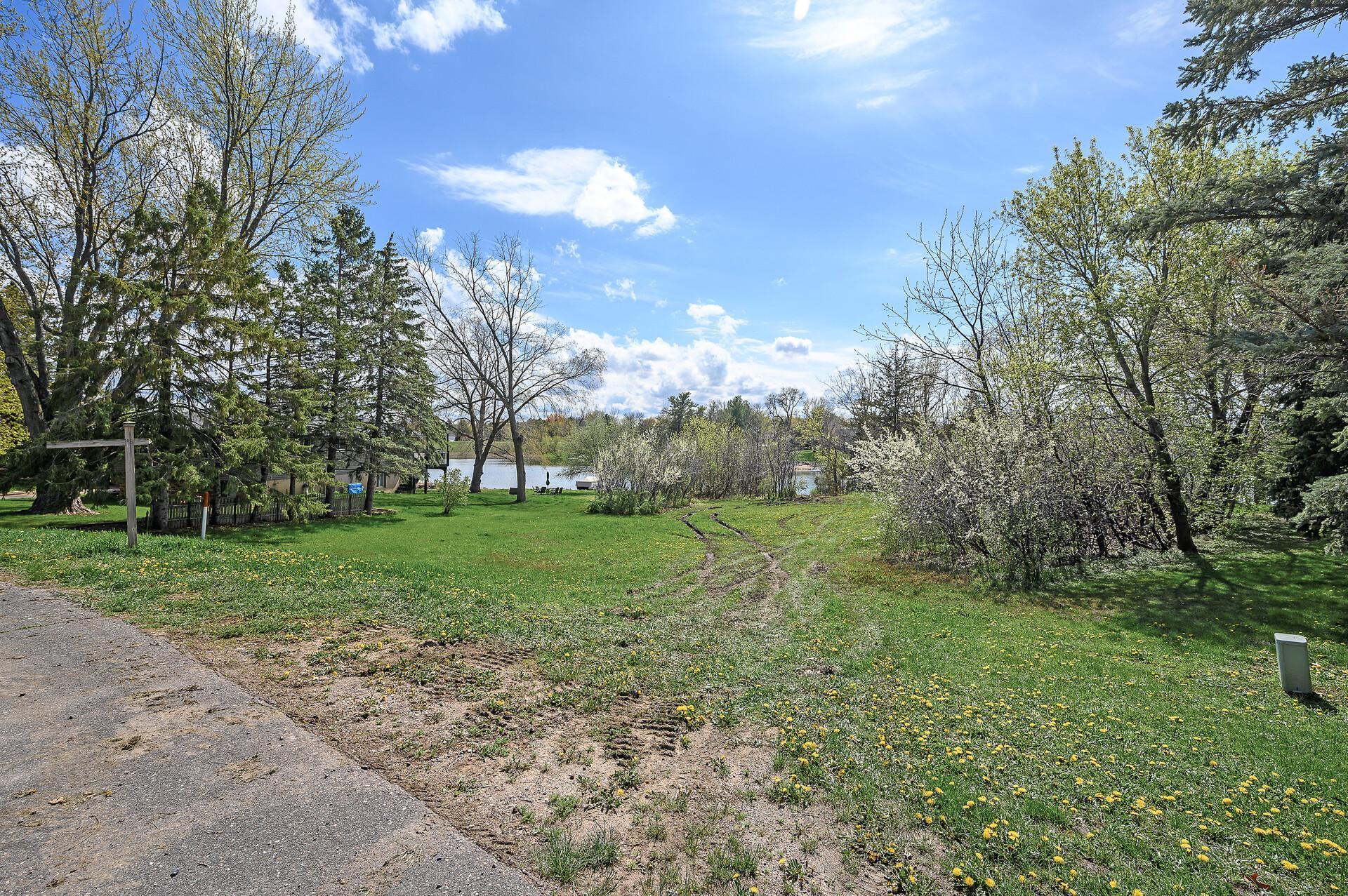 1245 Janett Avenue NE