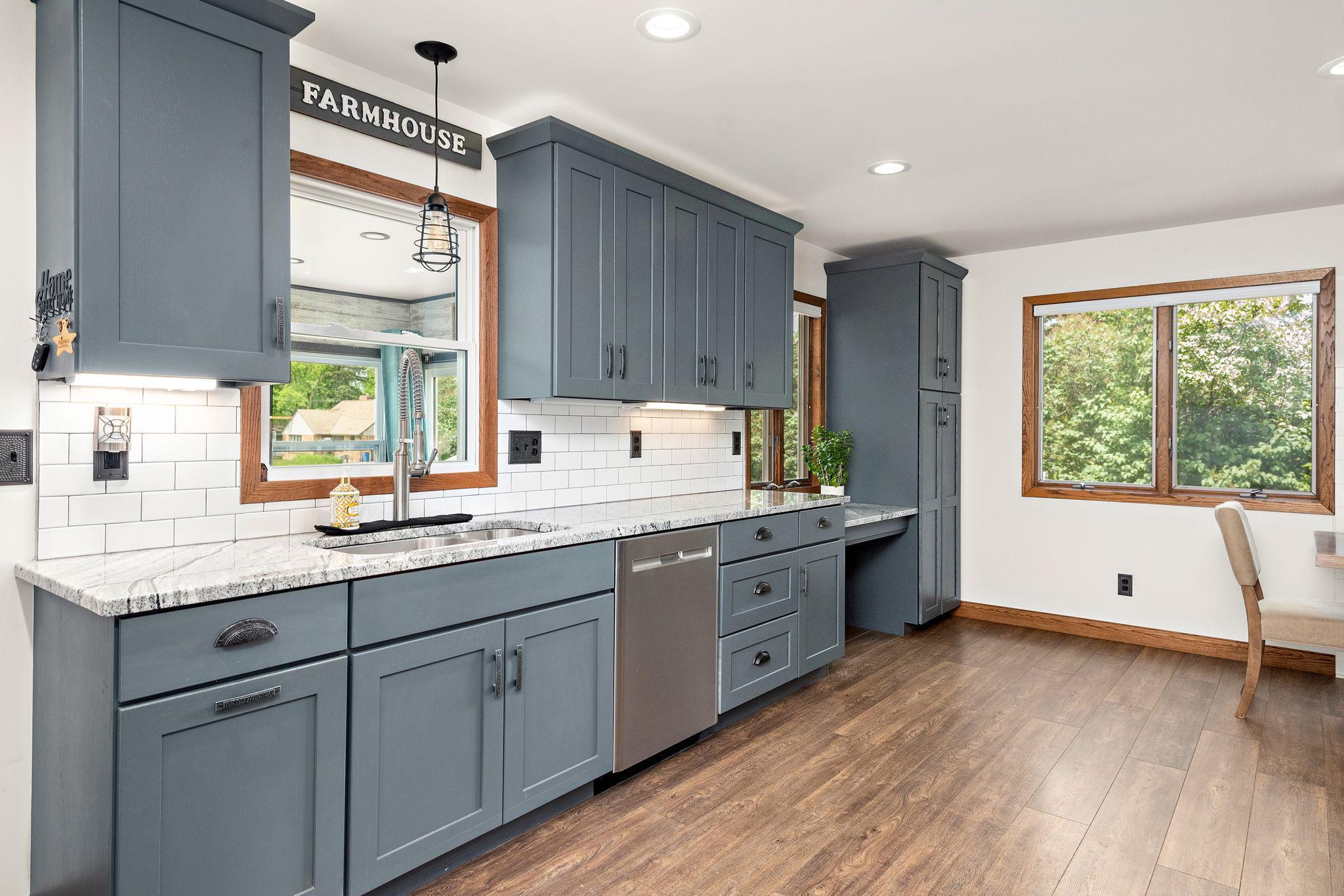 121 2nd Street NE