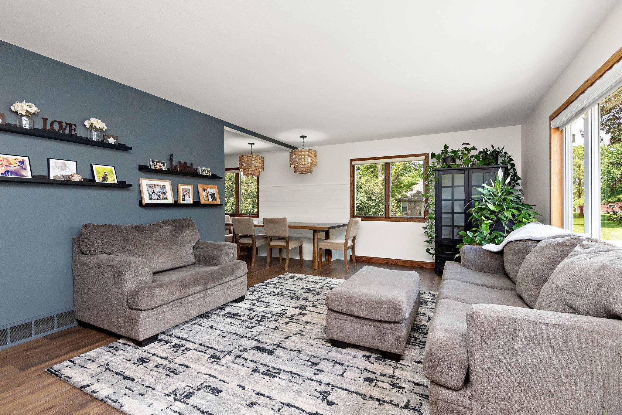 121 2nd Street NE