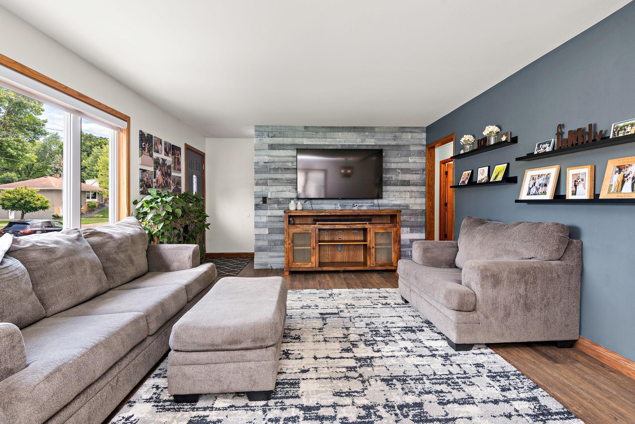 121 2nd Street NE