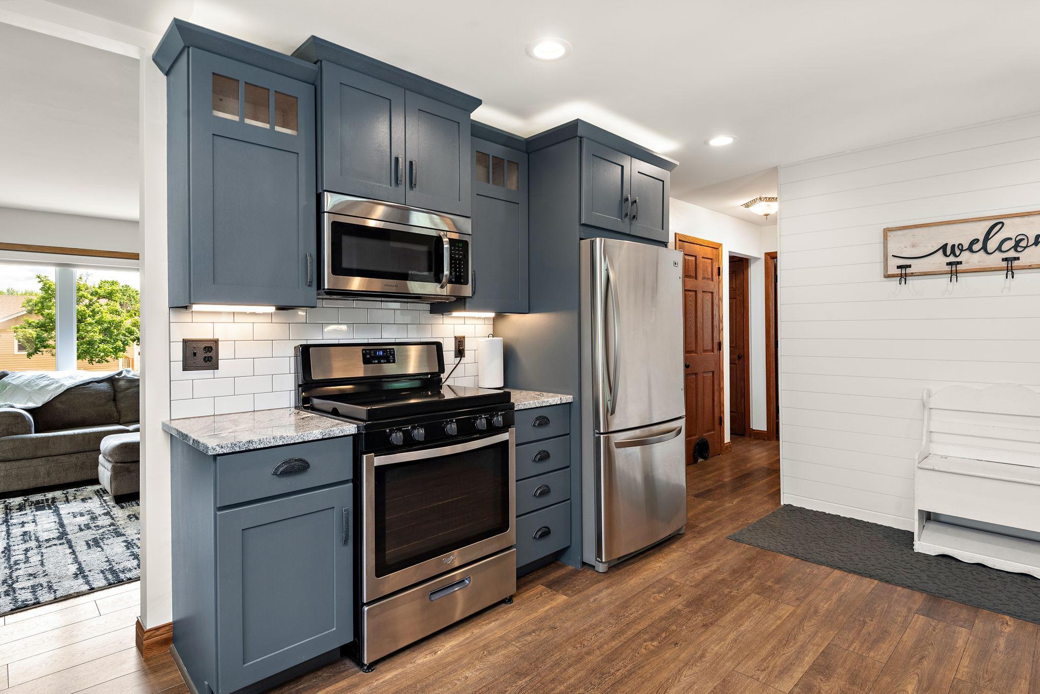 121 2nd Street NE