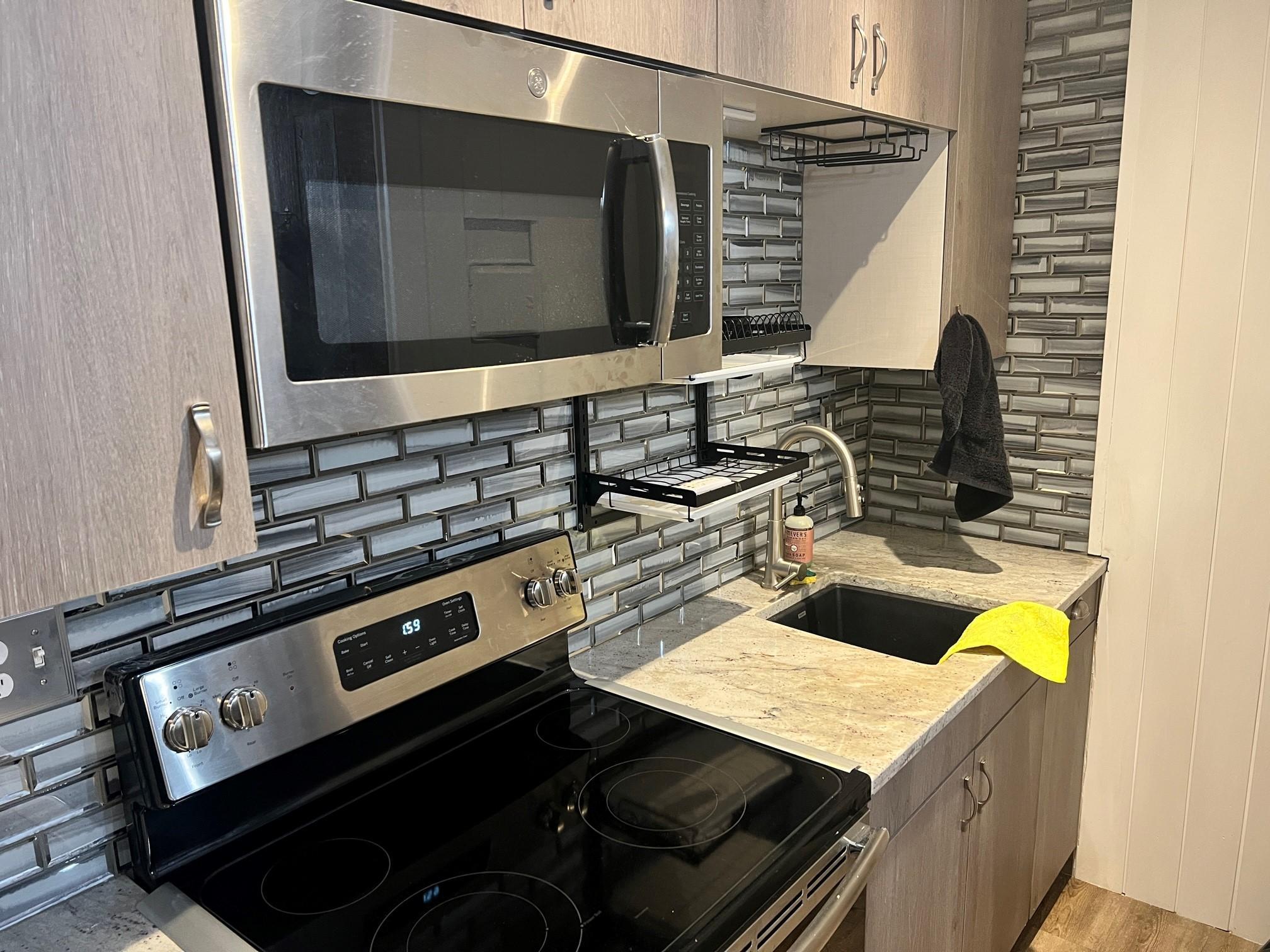 1800 Lasalle Avenue Unit: 105