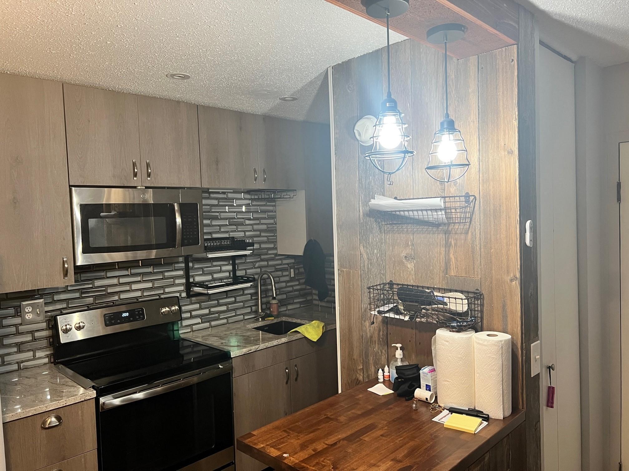 1800 Lasalle Avenue Unit: 105