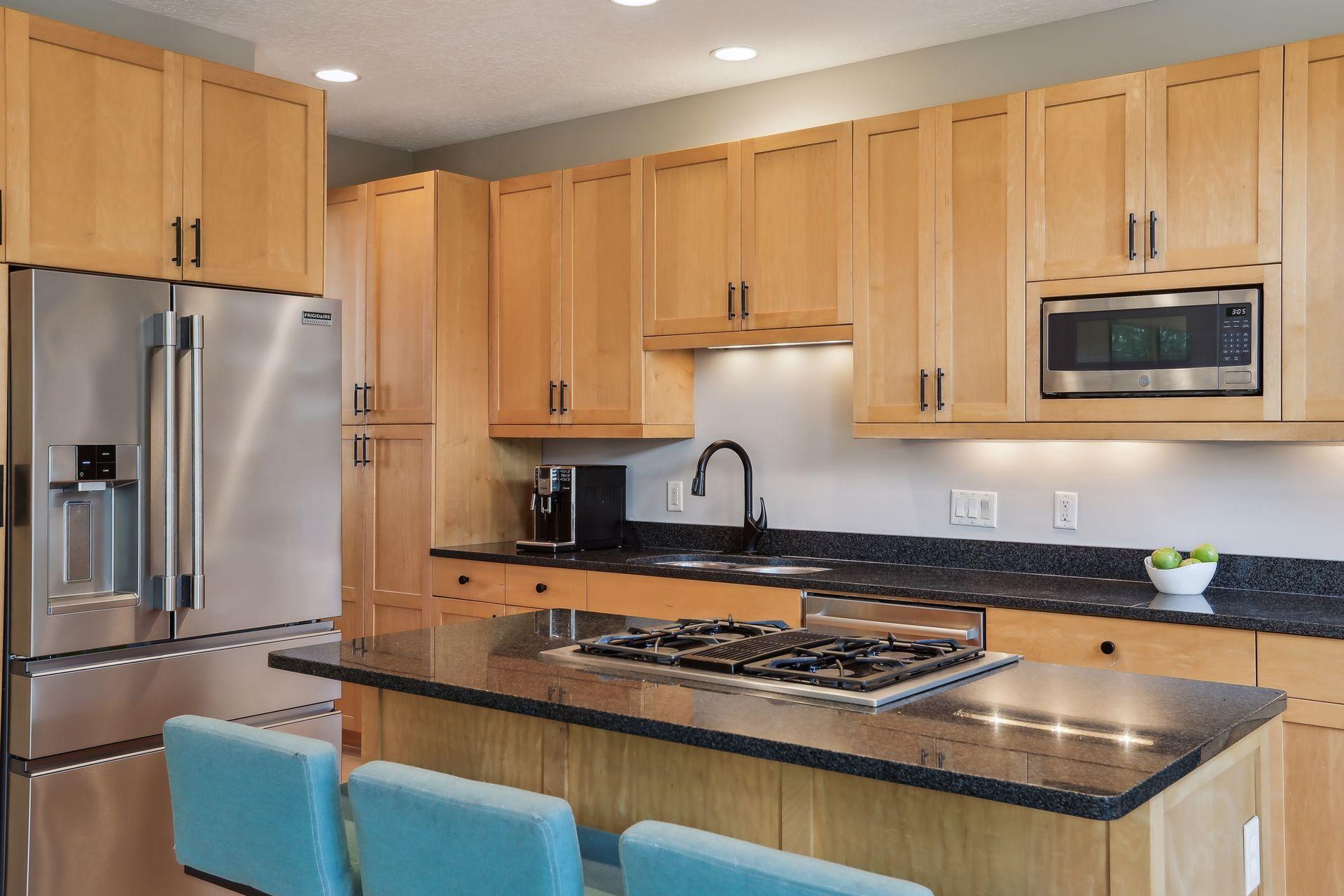 12811 Sherwood Place Unit: 3