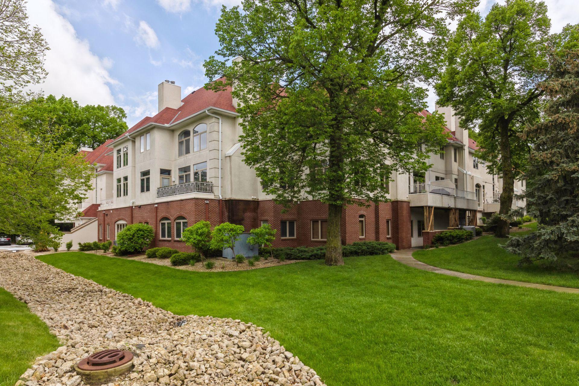 12811 Sherwood Place Unit: 3
