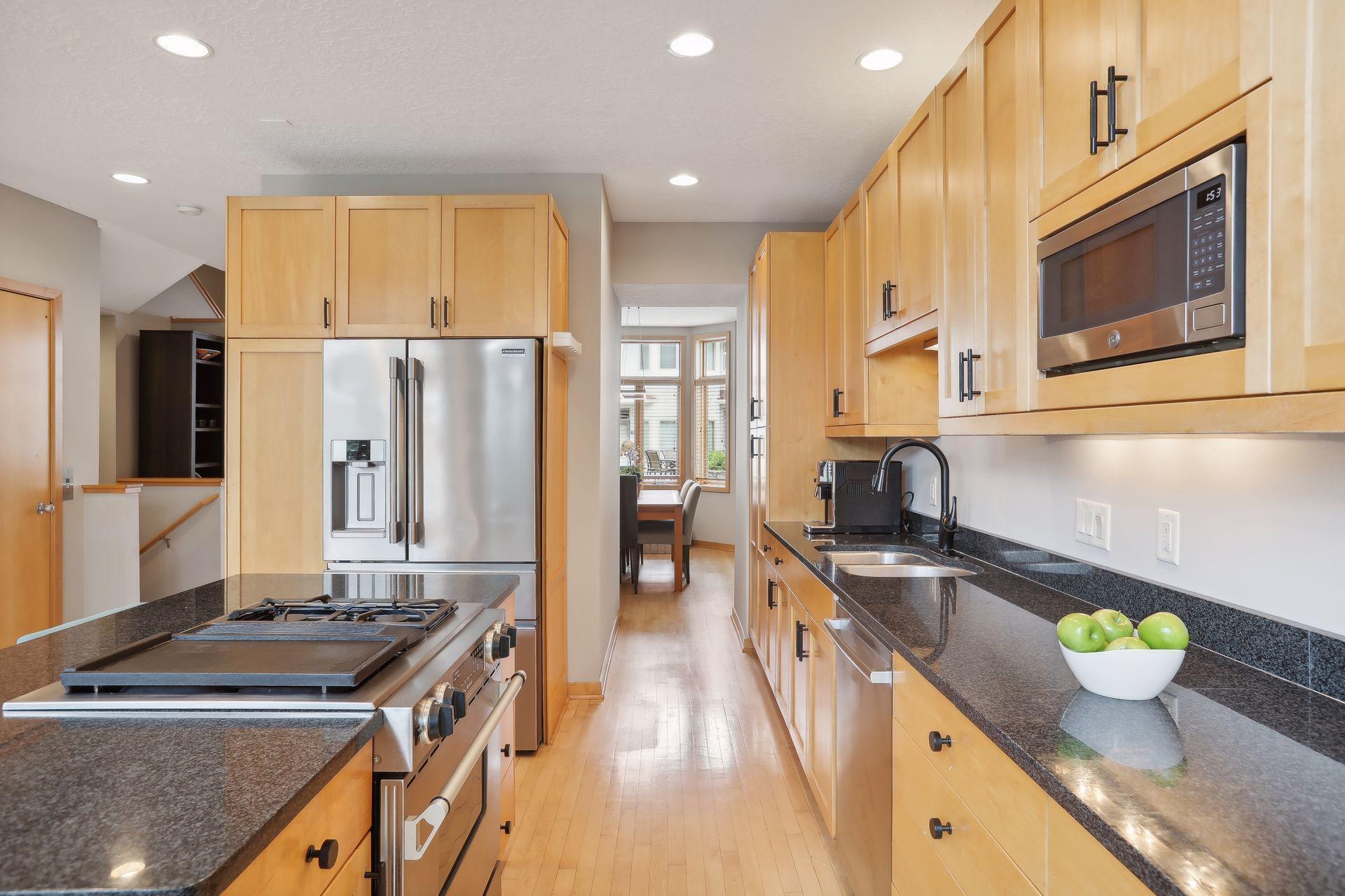 12811 Sherwood Place Unit: 3