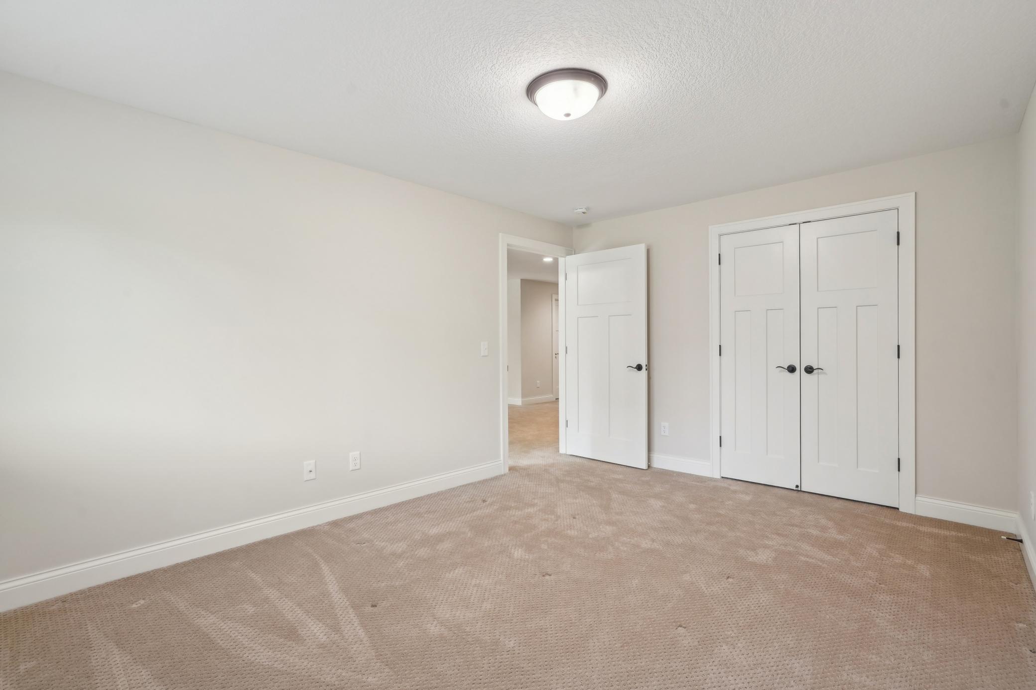 4566 Landmark Drive NE