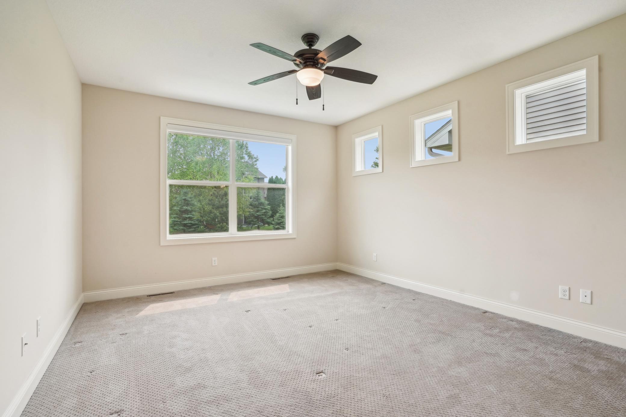 4566 Landmark Drive NE