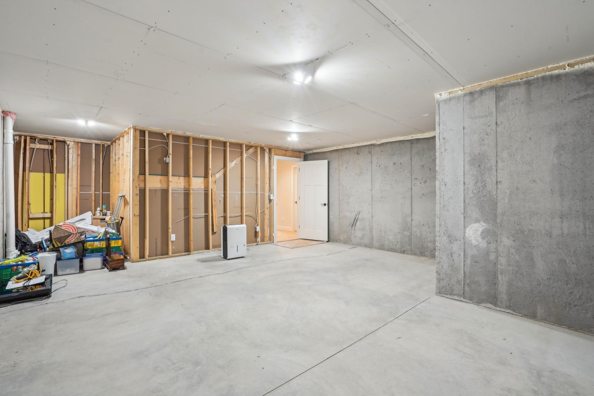 4566 Landmark Drive NE