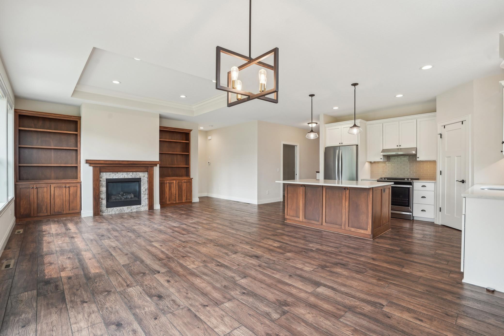 4566 Landmark Drive NE