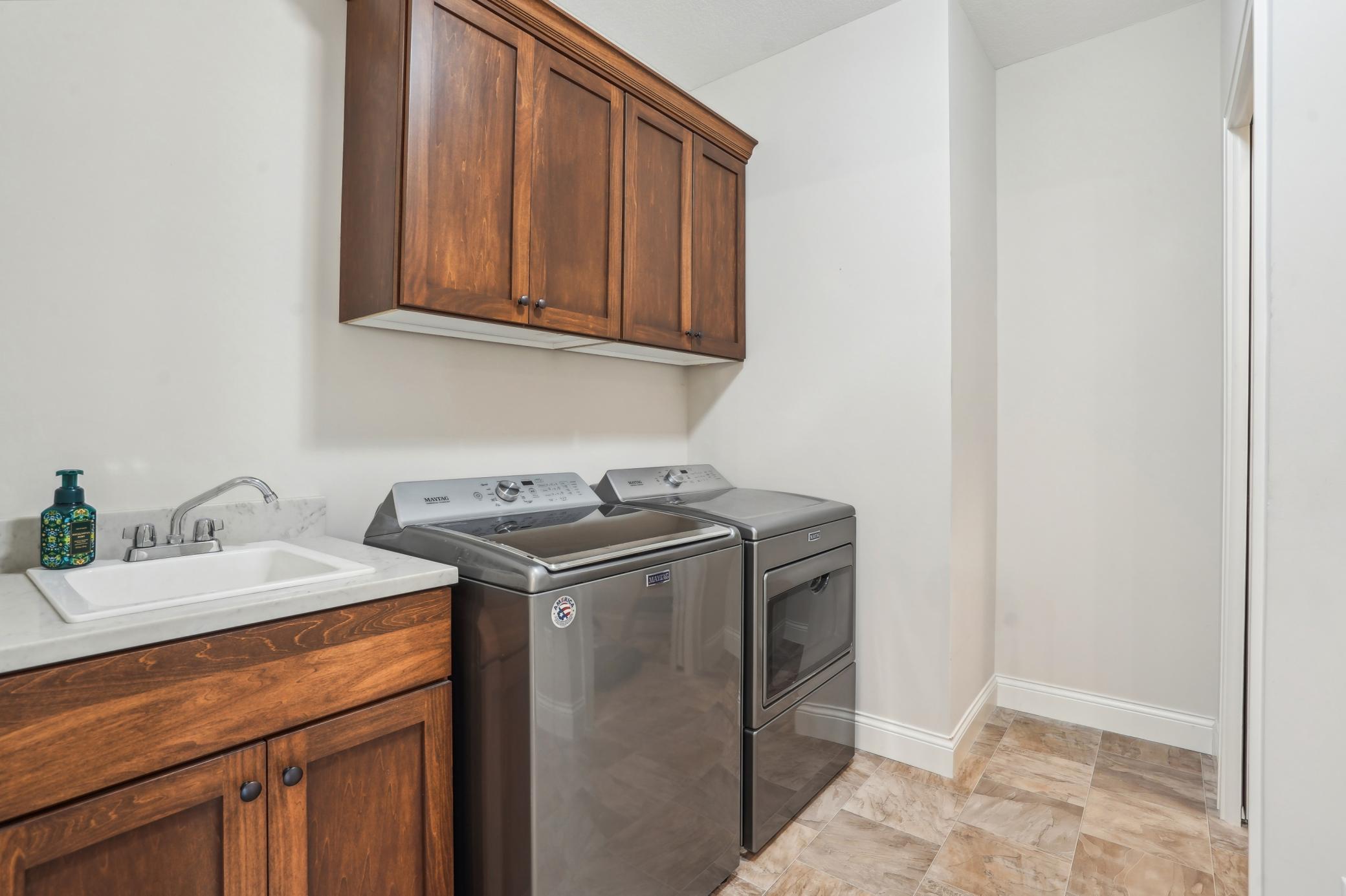 4566 Landmark Drive NE