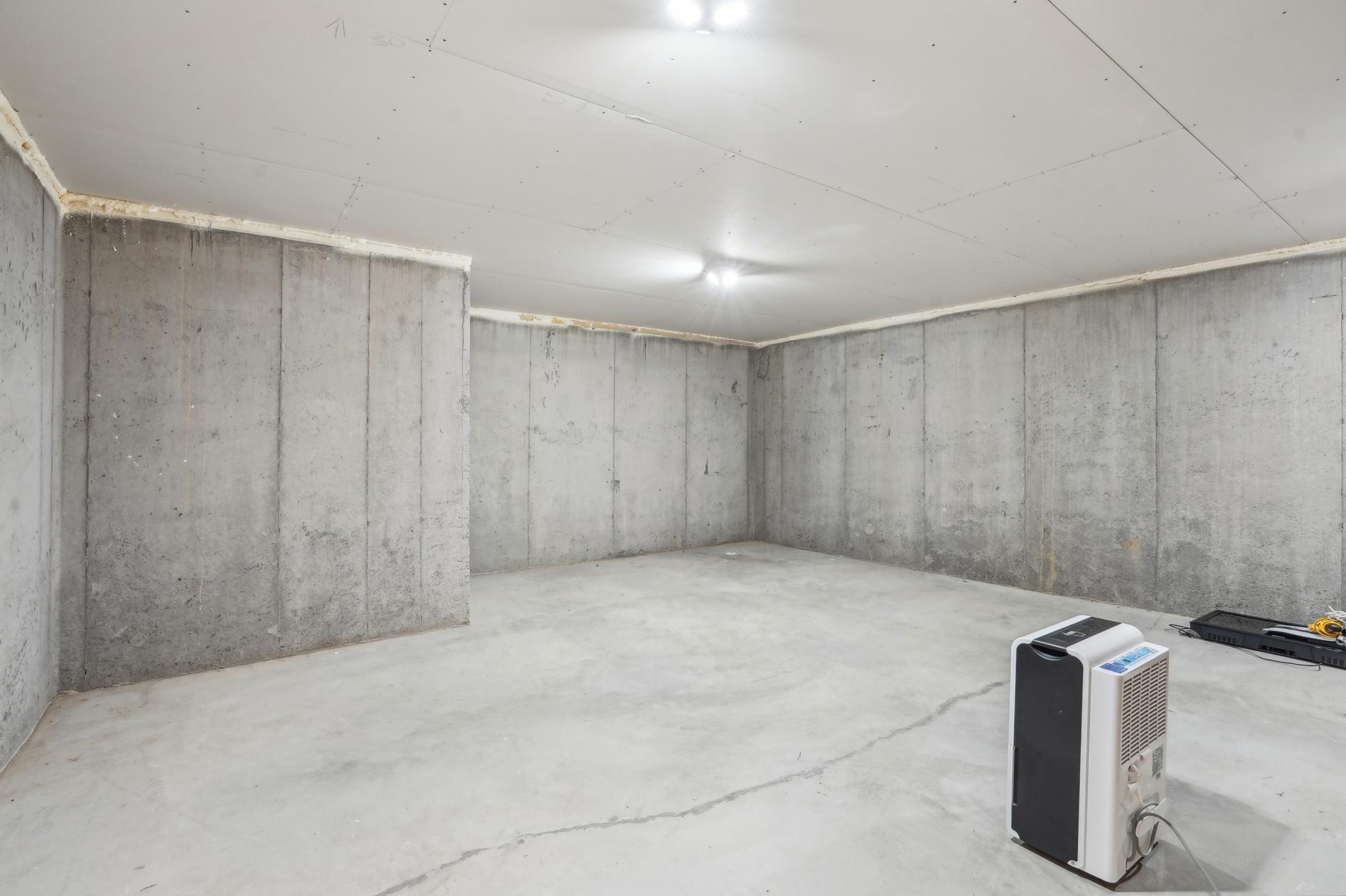 4566 Landmark Drive NE