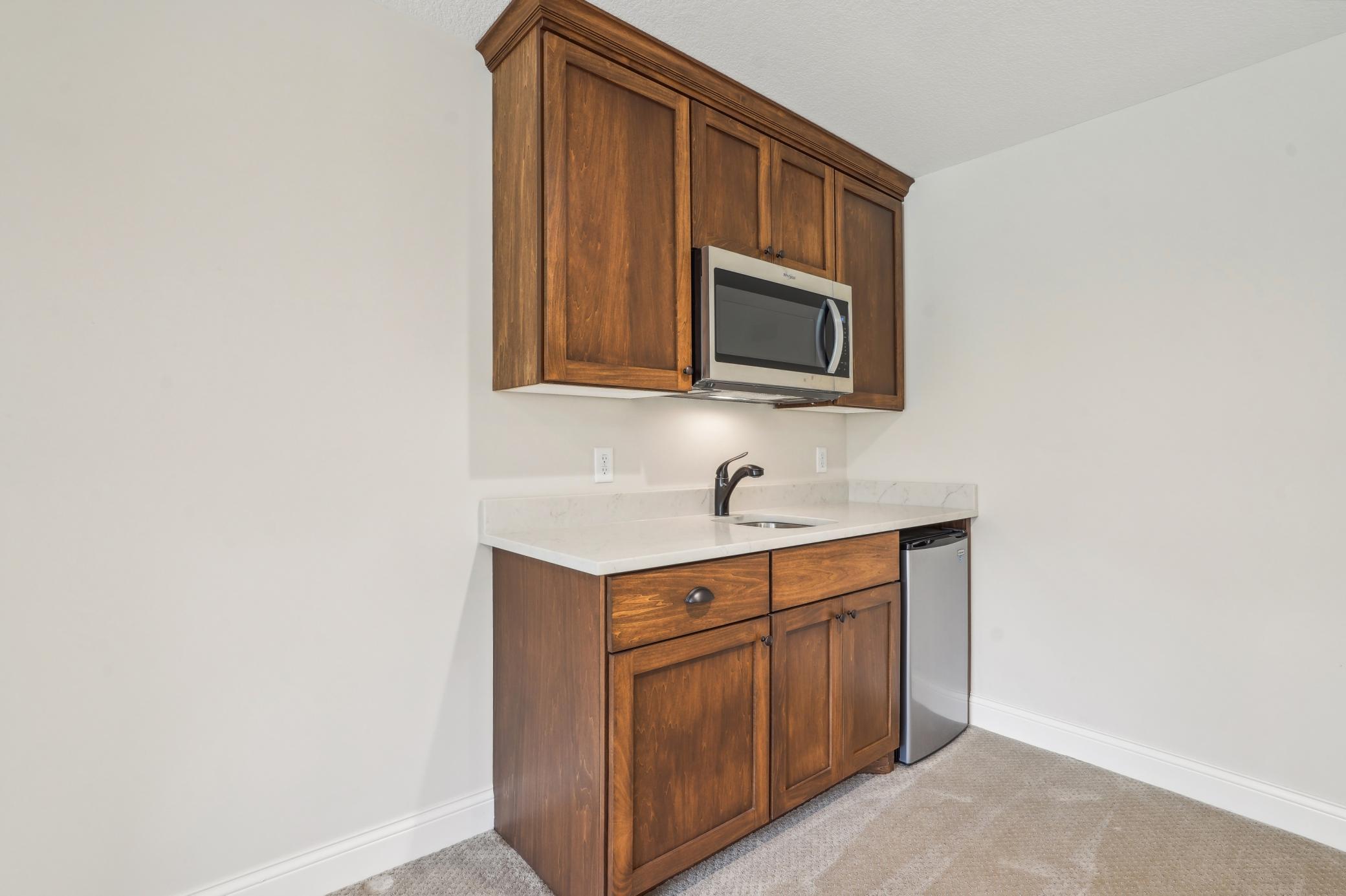 4566 Landmark Drive NE