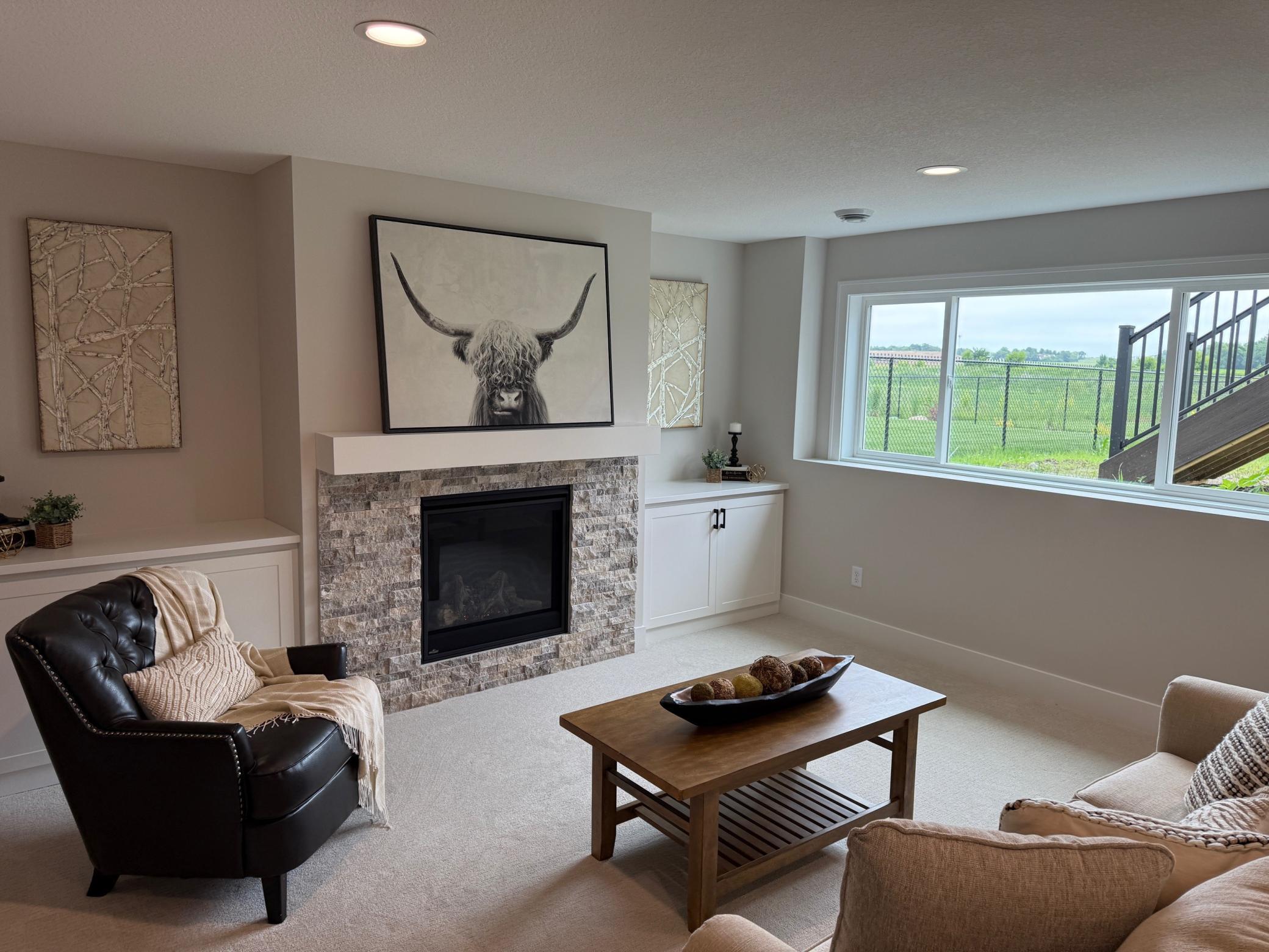 7635 Ochoa Avenue NE