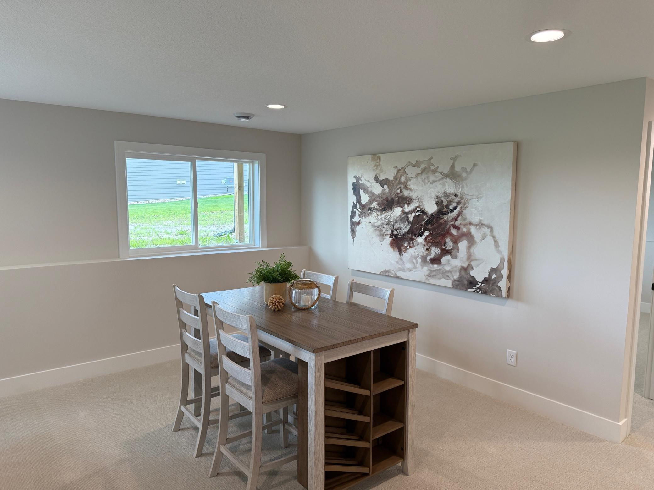 7635 Ochoa Avenue NE