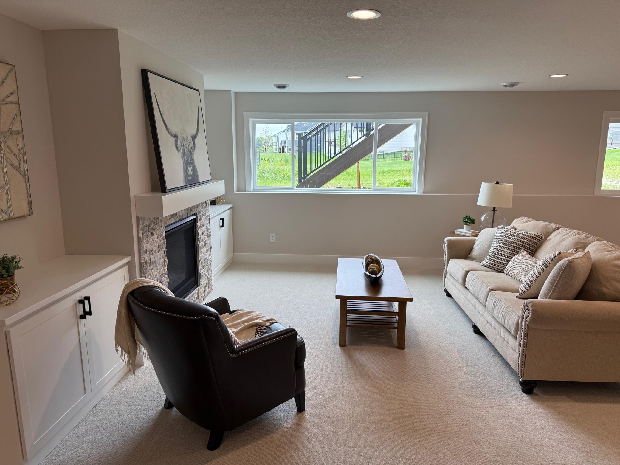 7635 Ochoa Avenue NE