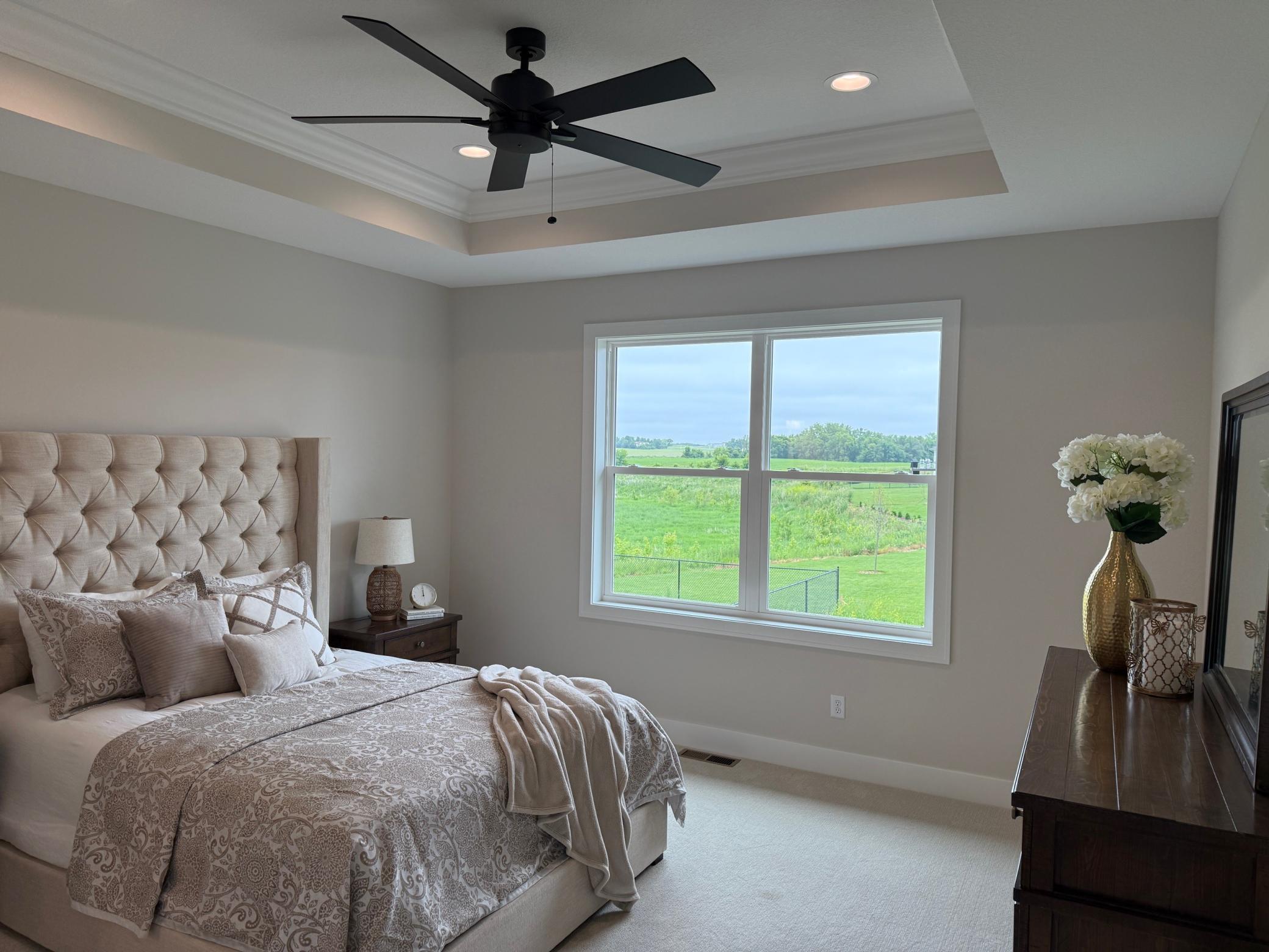 7635 Ochoa Avenue NE