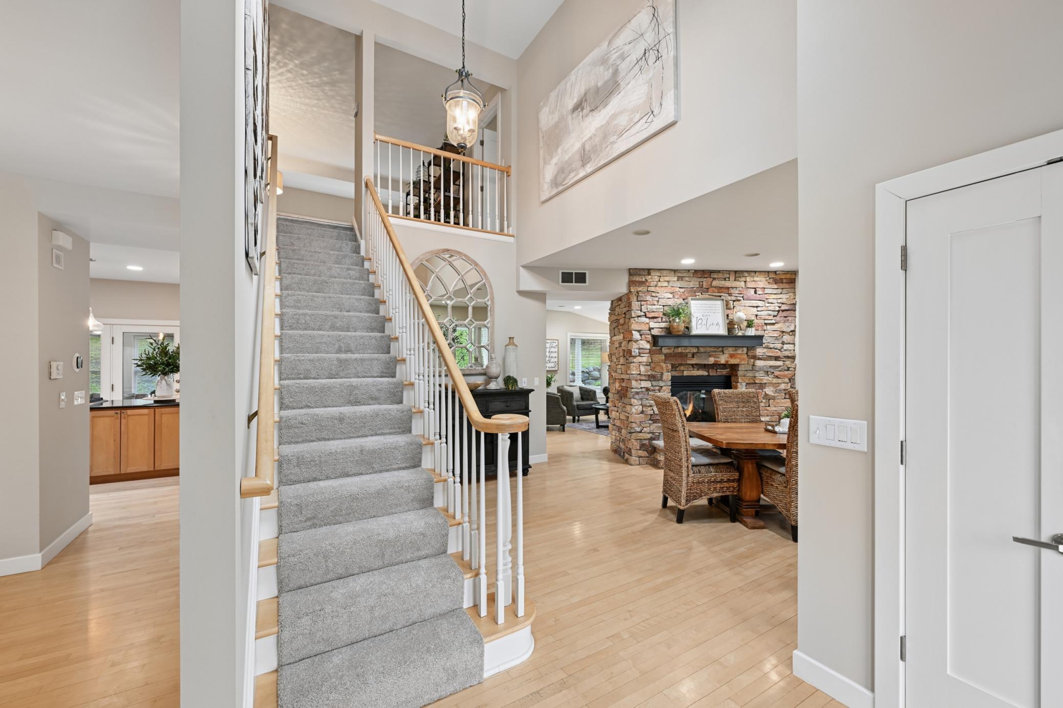 4160 Trillium Lane E