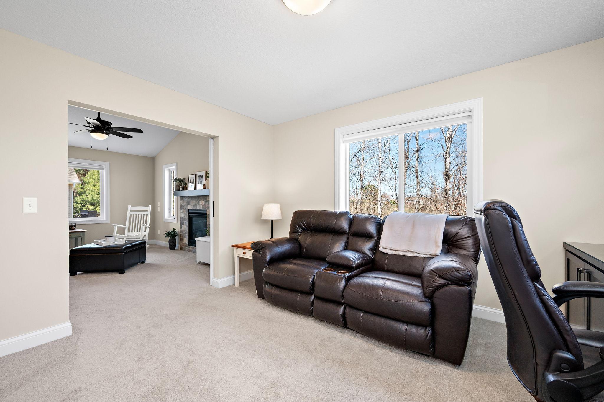 10073 177th Ave NW